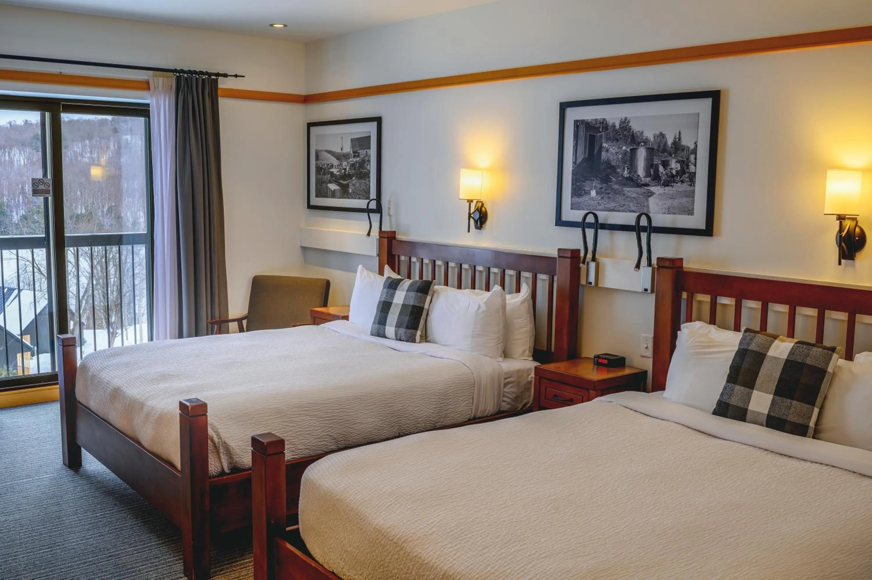 View (from property/room), Bed in Station Touristique Duchesnay - Sepaq