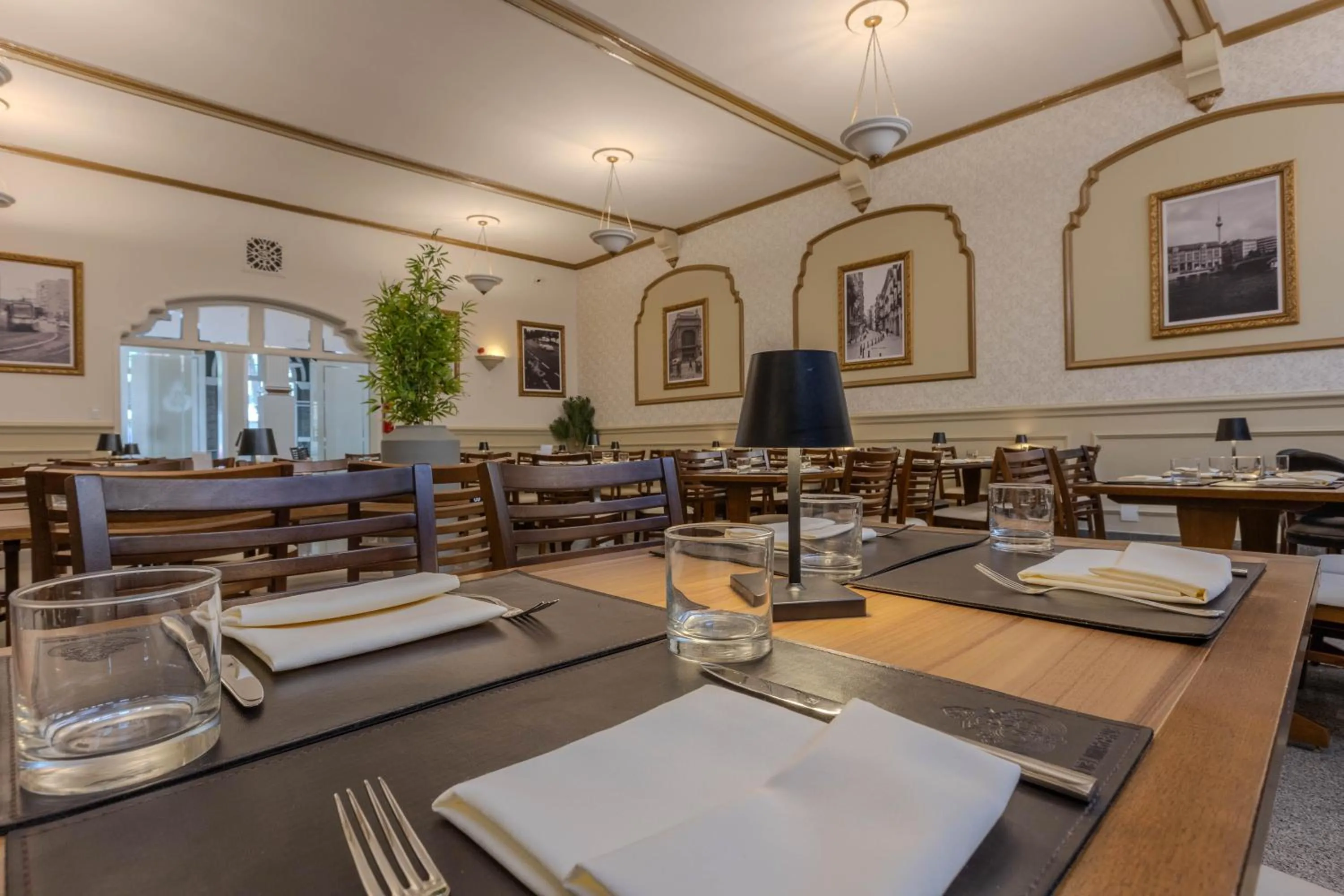 Restaurant/places to eat in Hotel Minas Gerais