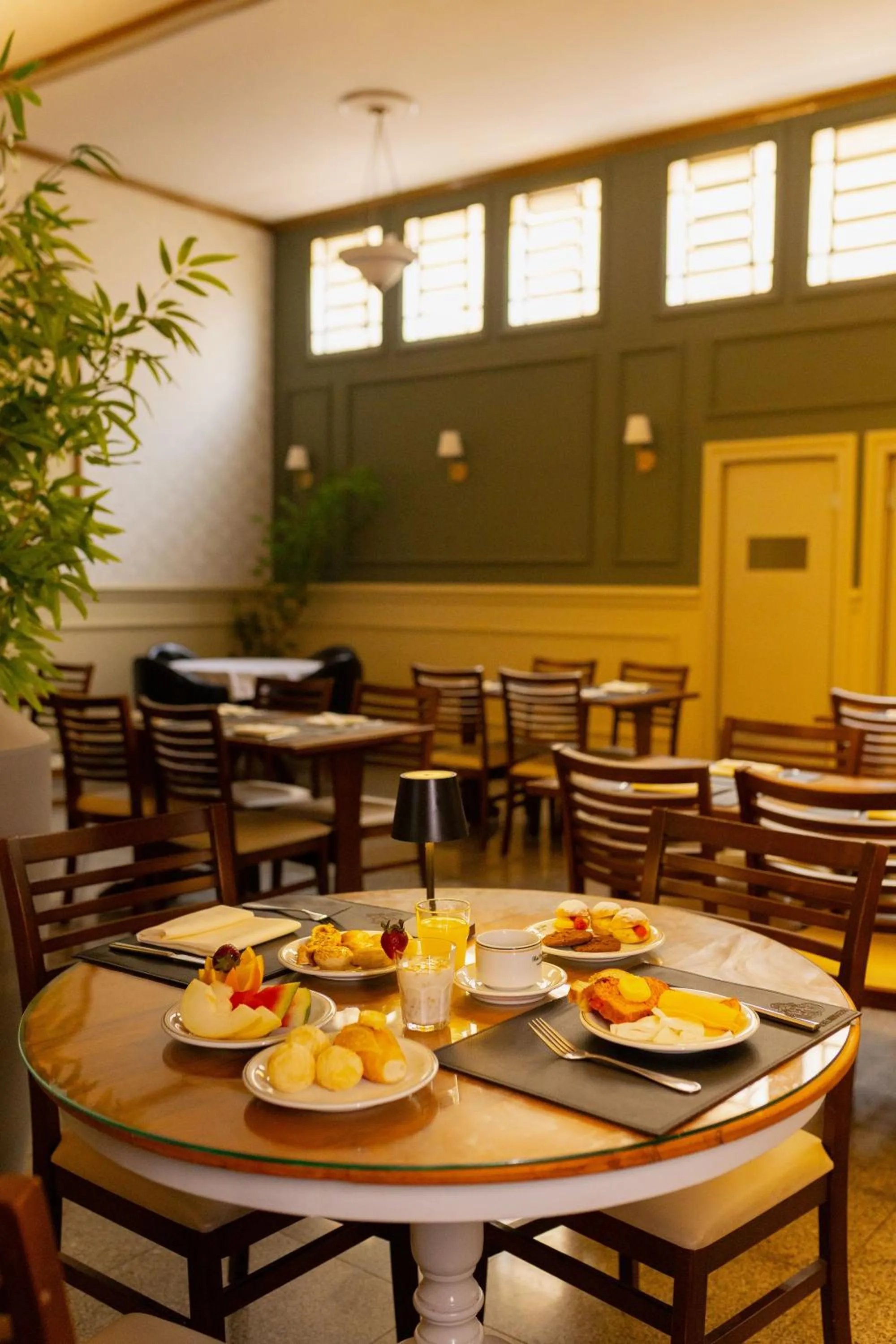 Breakfast in Hotel Minas Gerais