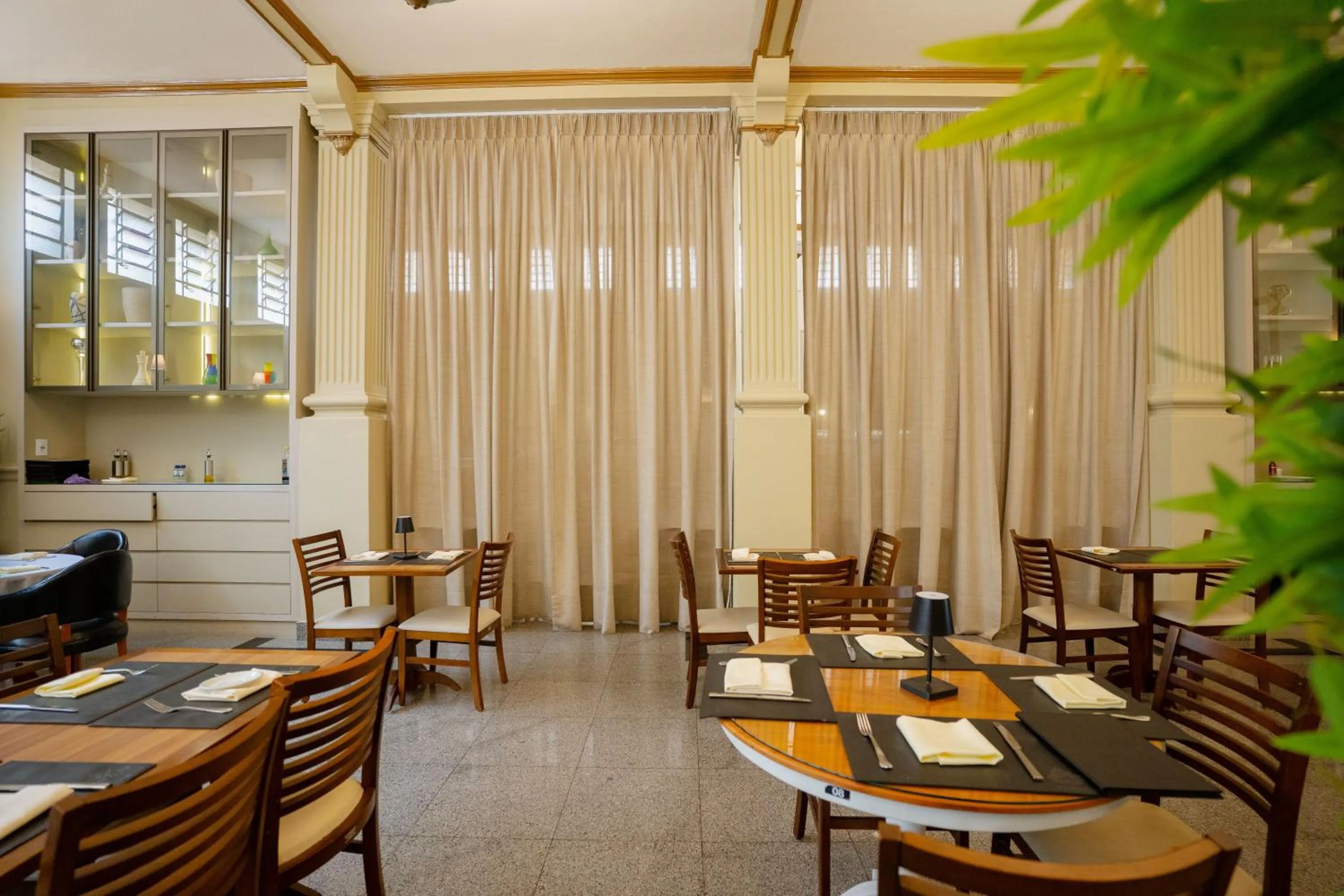 Restaurant/places to eat in Hotel Minas Gerais