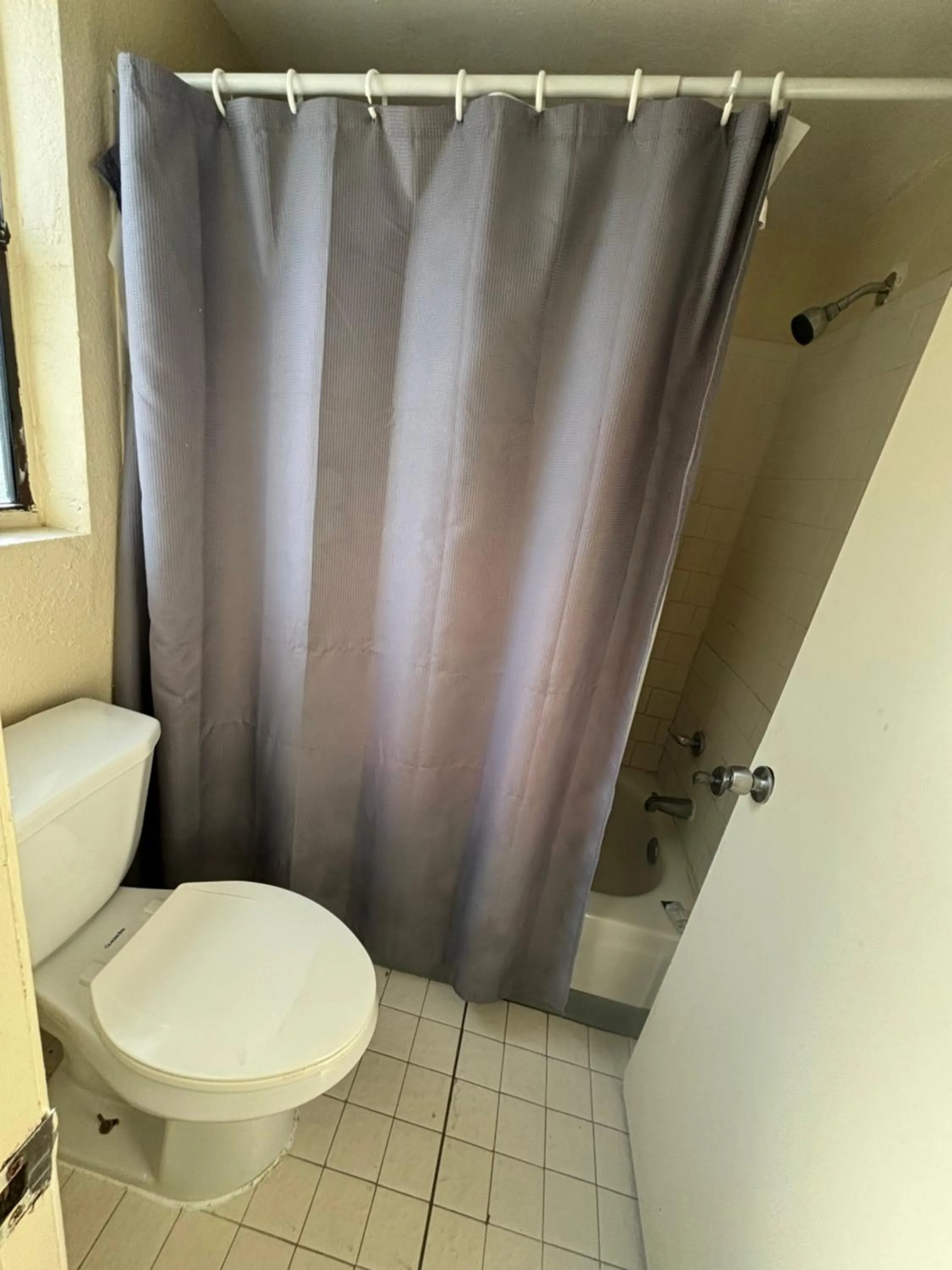Shower in Jasmine Garden Inn - Lake City