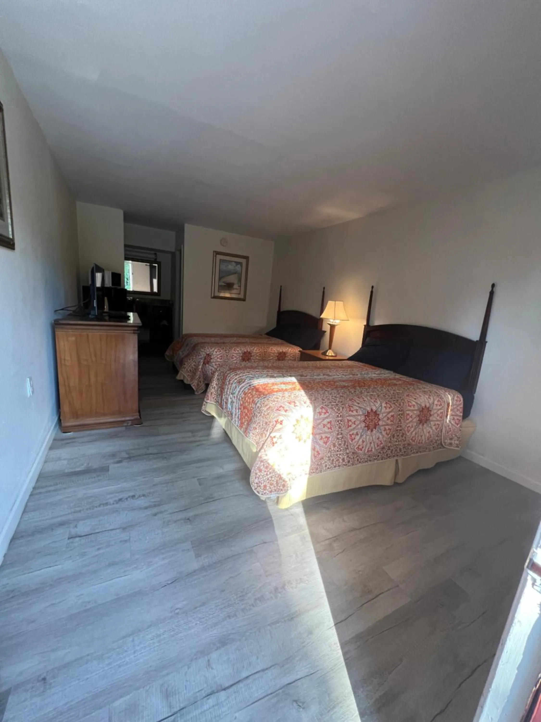 Bed in Jasmine Garden Inn - Lake City