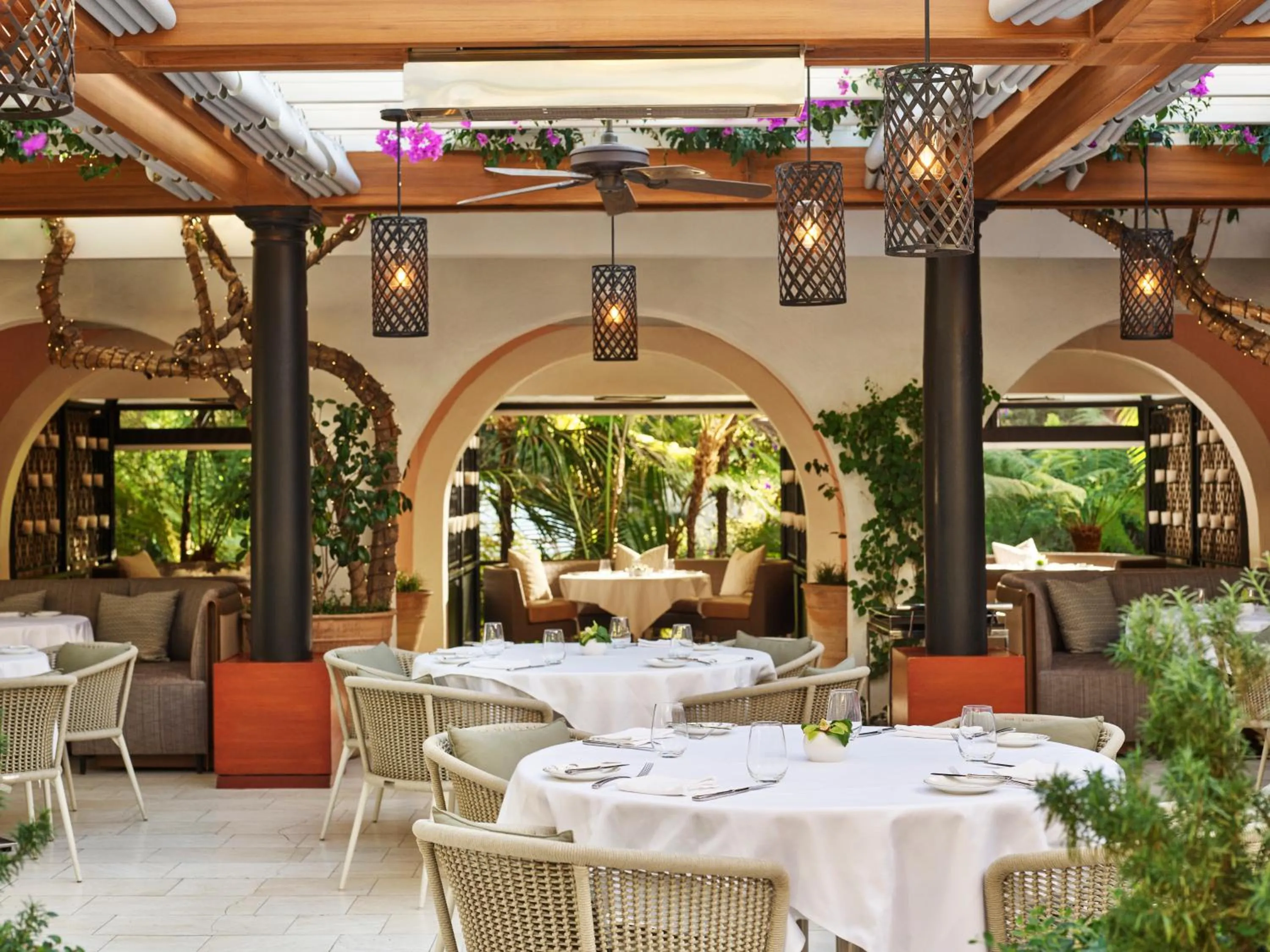Restaurant/places to eat in Hotel Bel-Air - Dorchester Collection