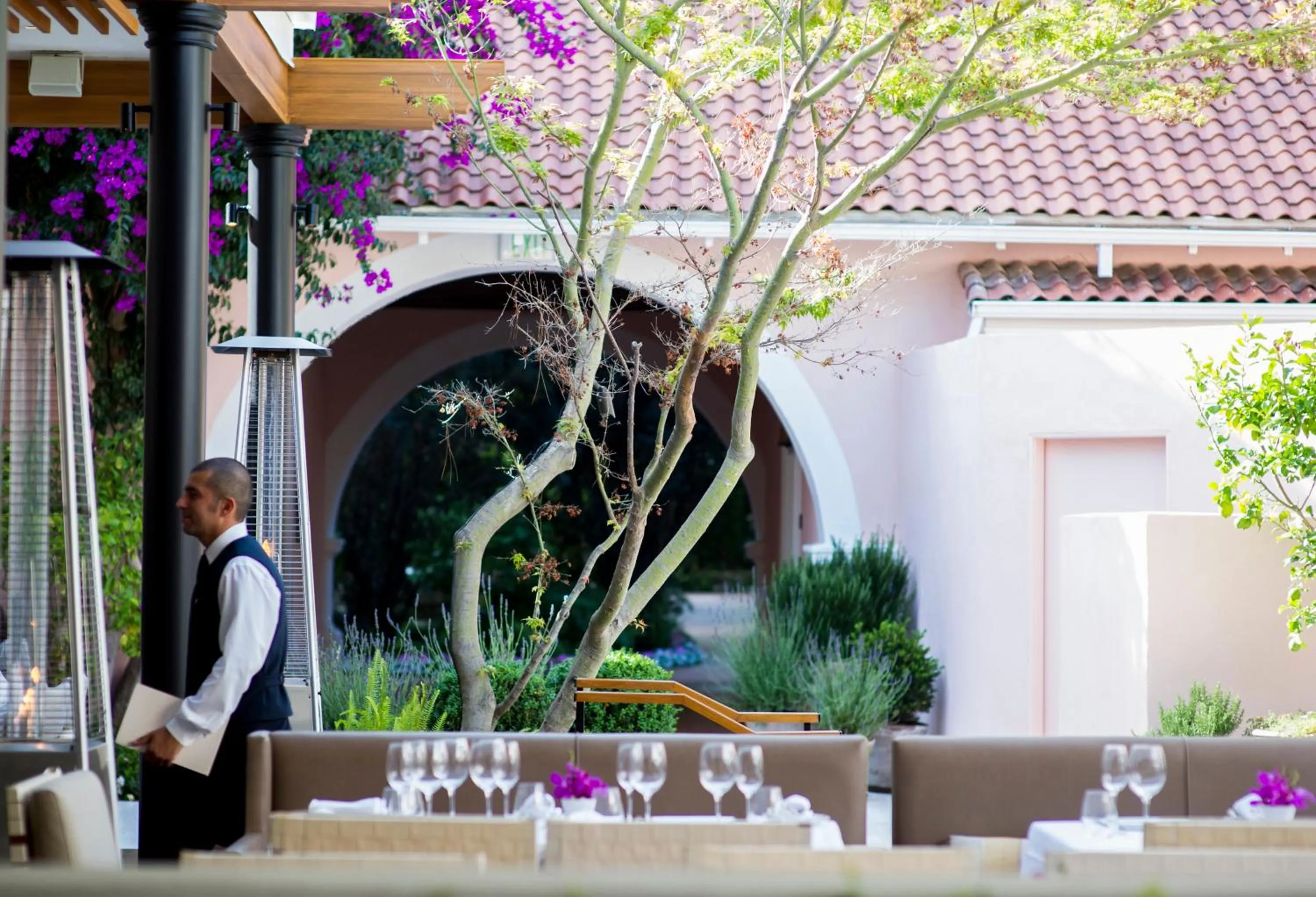 Restaurant/places to eat in Hotel Bel-Air - Dorchester Collection