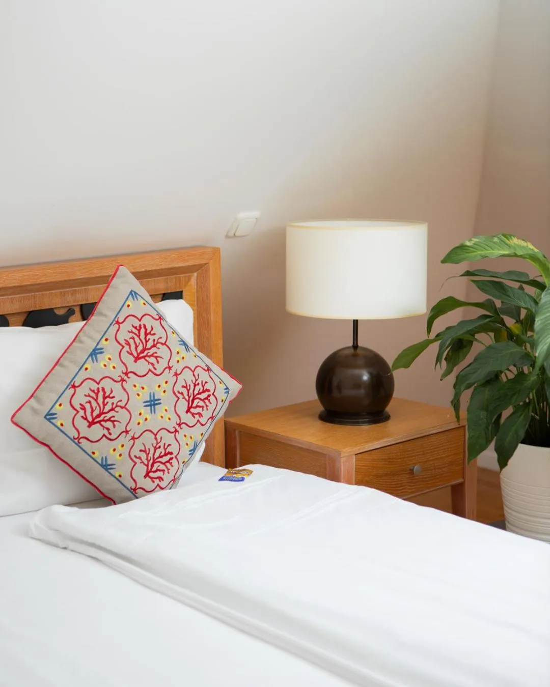 Bed in Hotel Altes Fährhaus