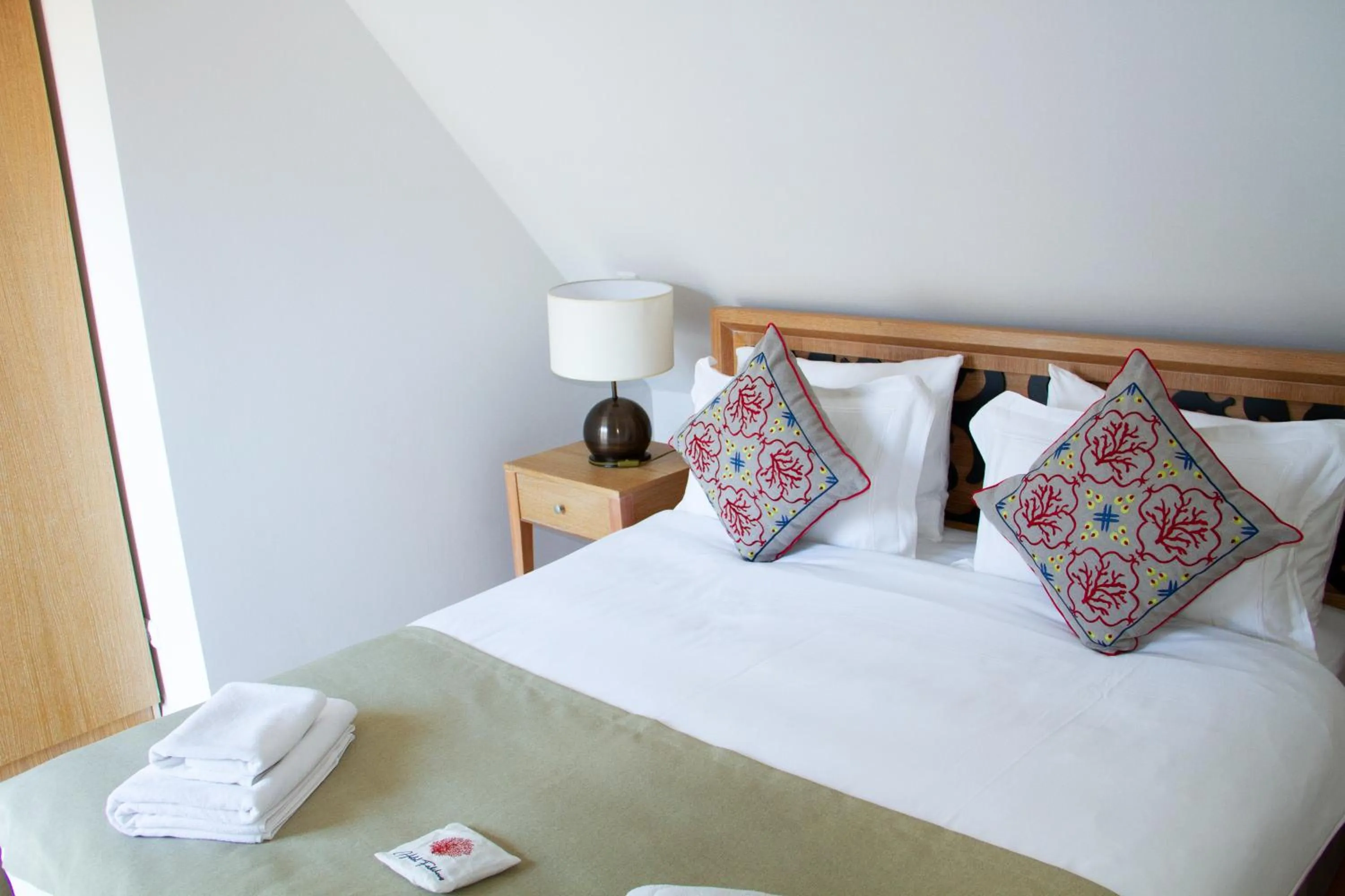 Bed in Hotel Altes Fährhaus