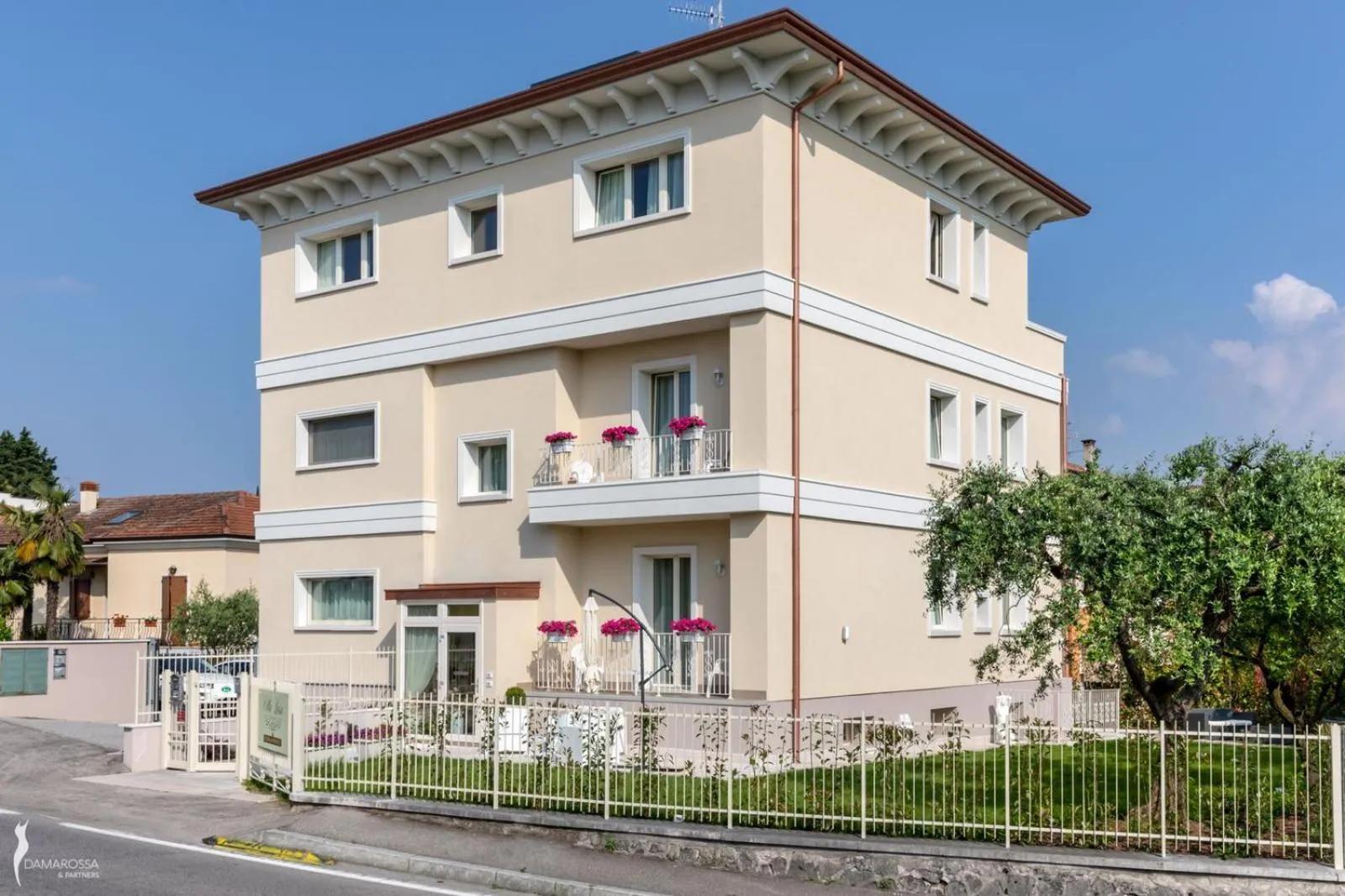 Villa Luisa Rooms and Breakfast