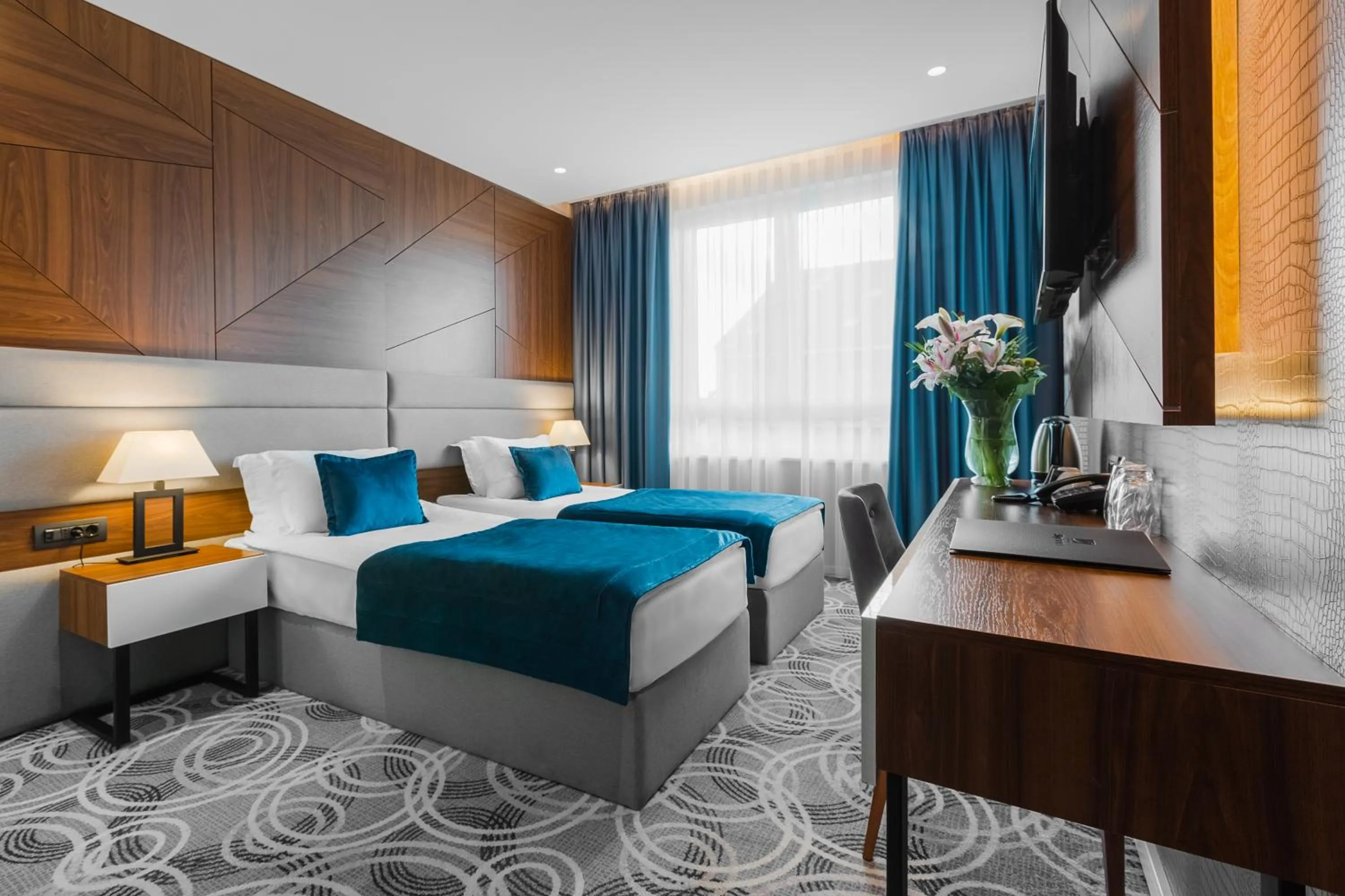 Coffee/tea facilities, Bed in Sky Hotel