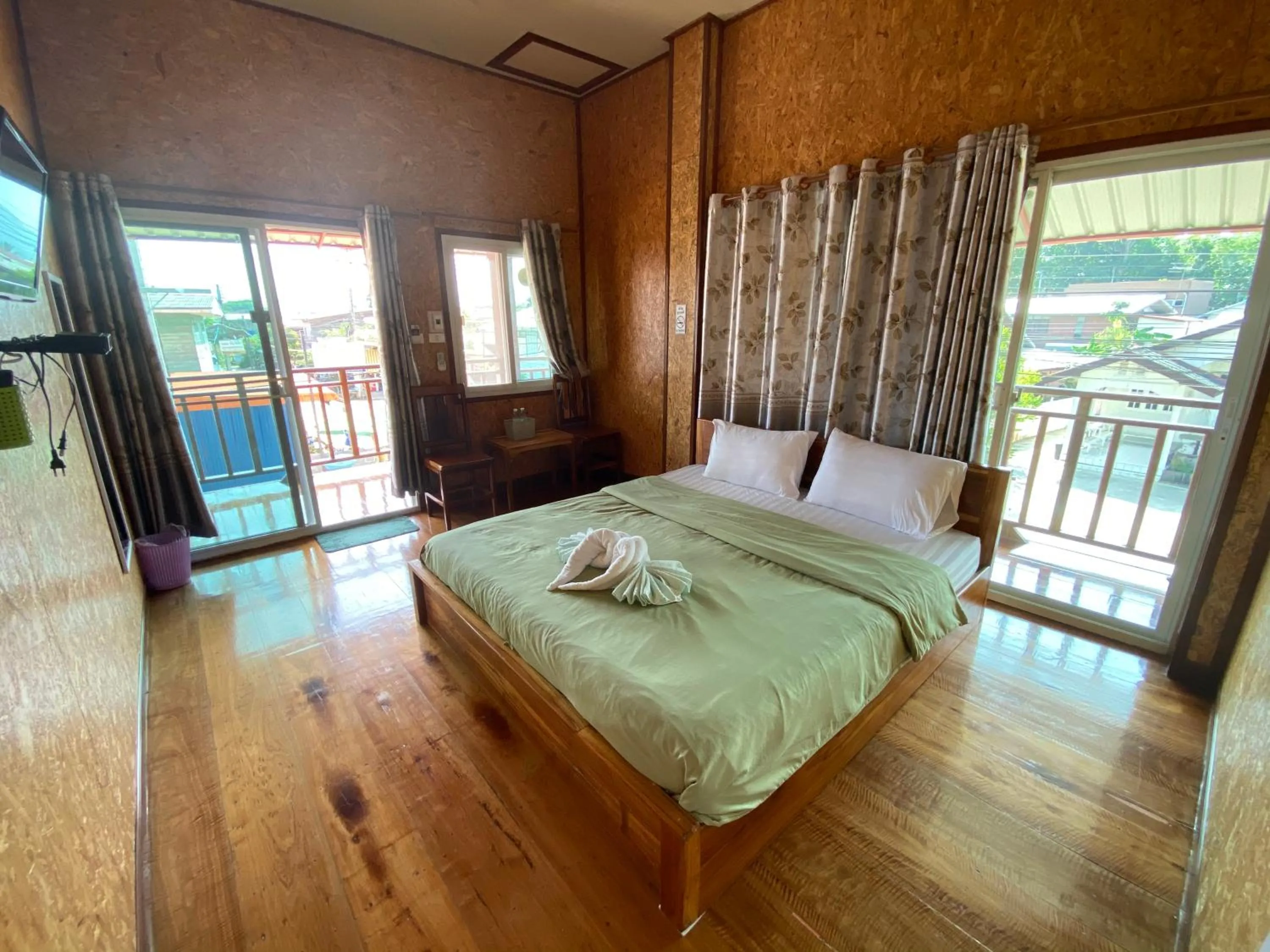 Bed in Baan Kokaew Chiang Khan