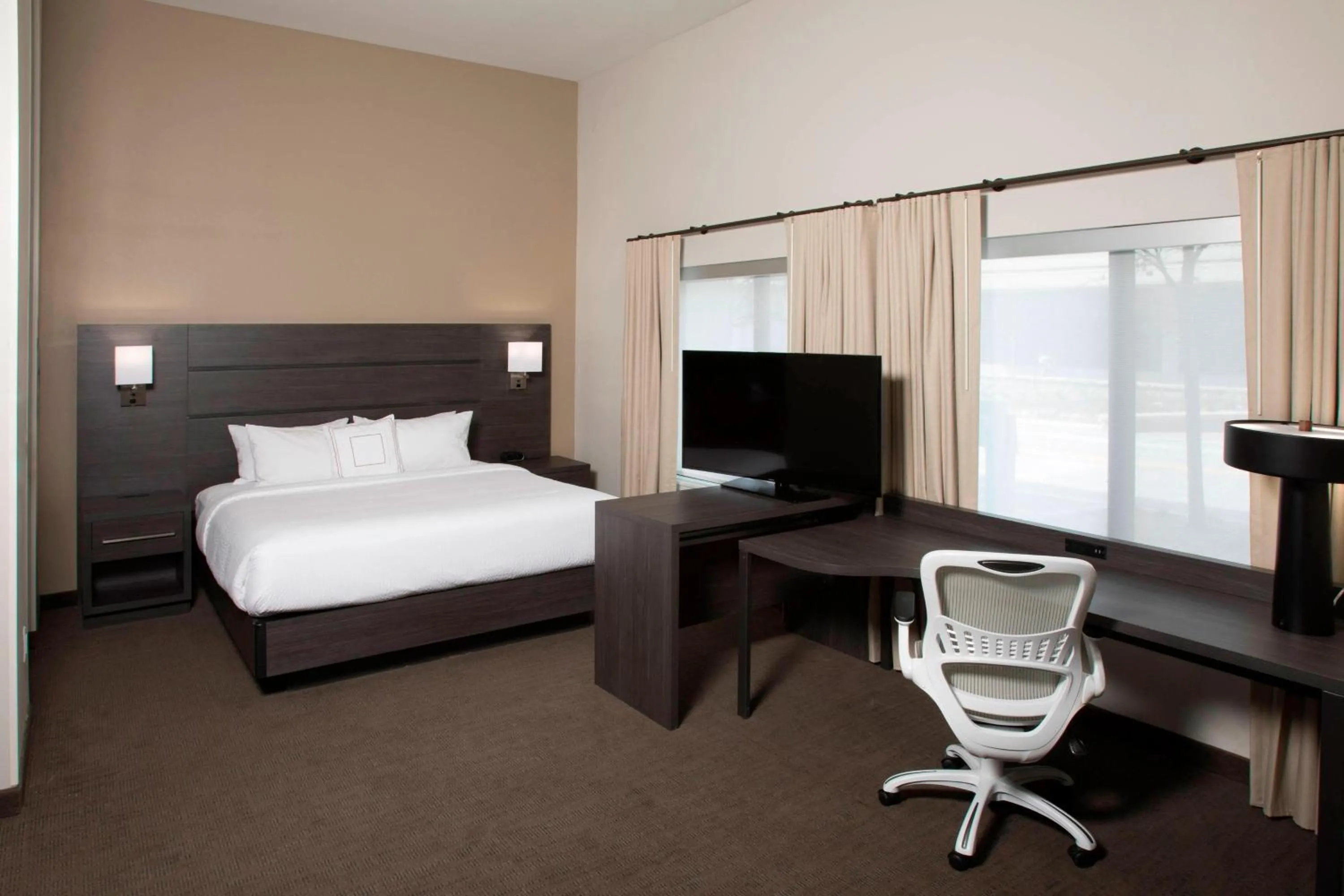 Photo of the whole room, Bed in Residence Inn by Marriott Tulsa Downtown