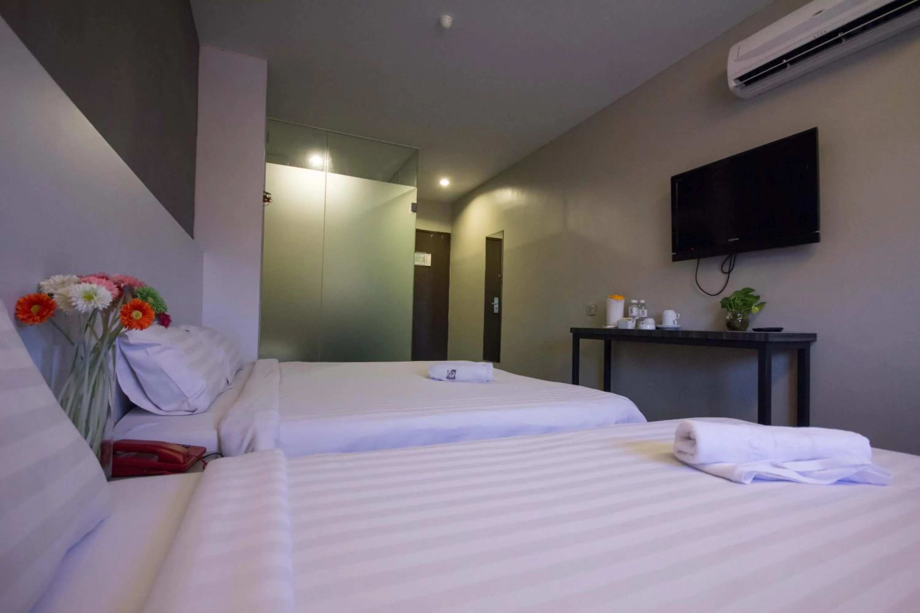 Bed in Chariton Hotel Ipoh