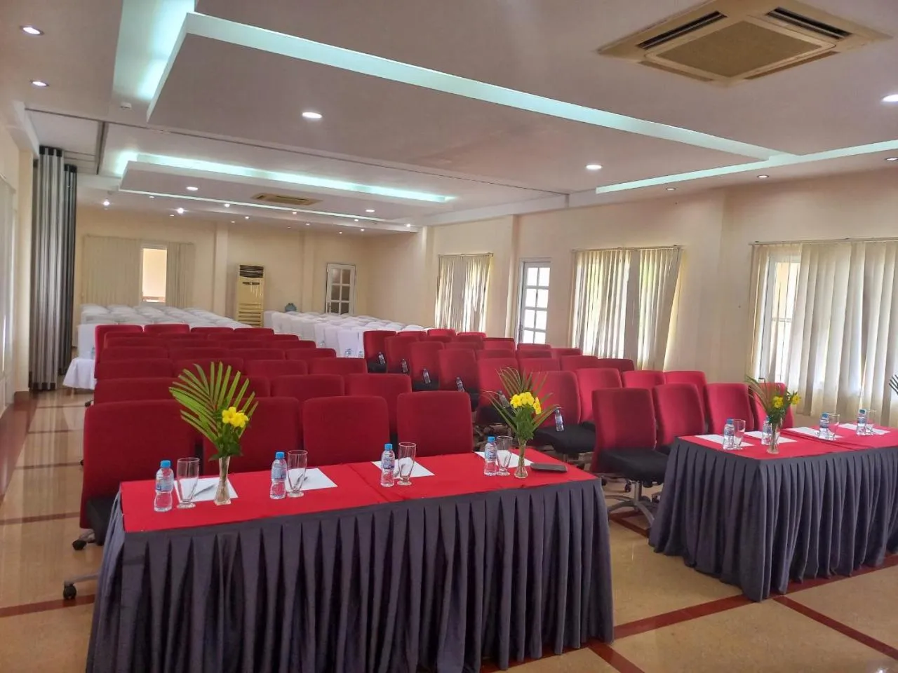 Le Aqua Resort & Spa Phan Thiet - Swiss Village Resort & Spa