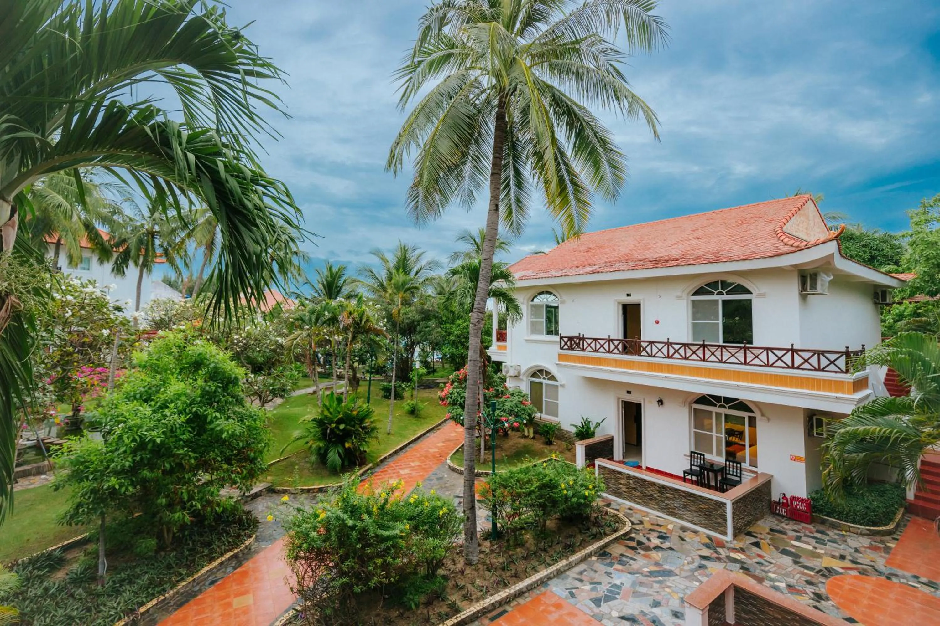 Le Aqua Resort & Spa Phan Thiet - Swiss Village Resort & Spa