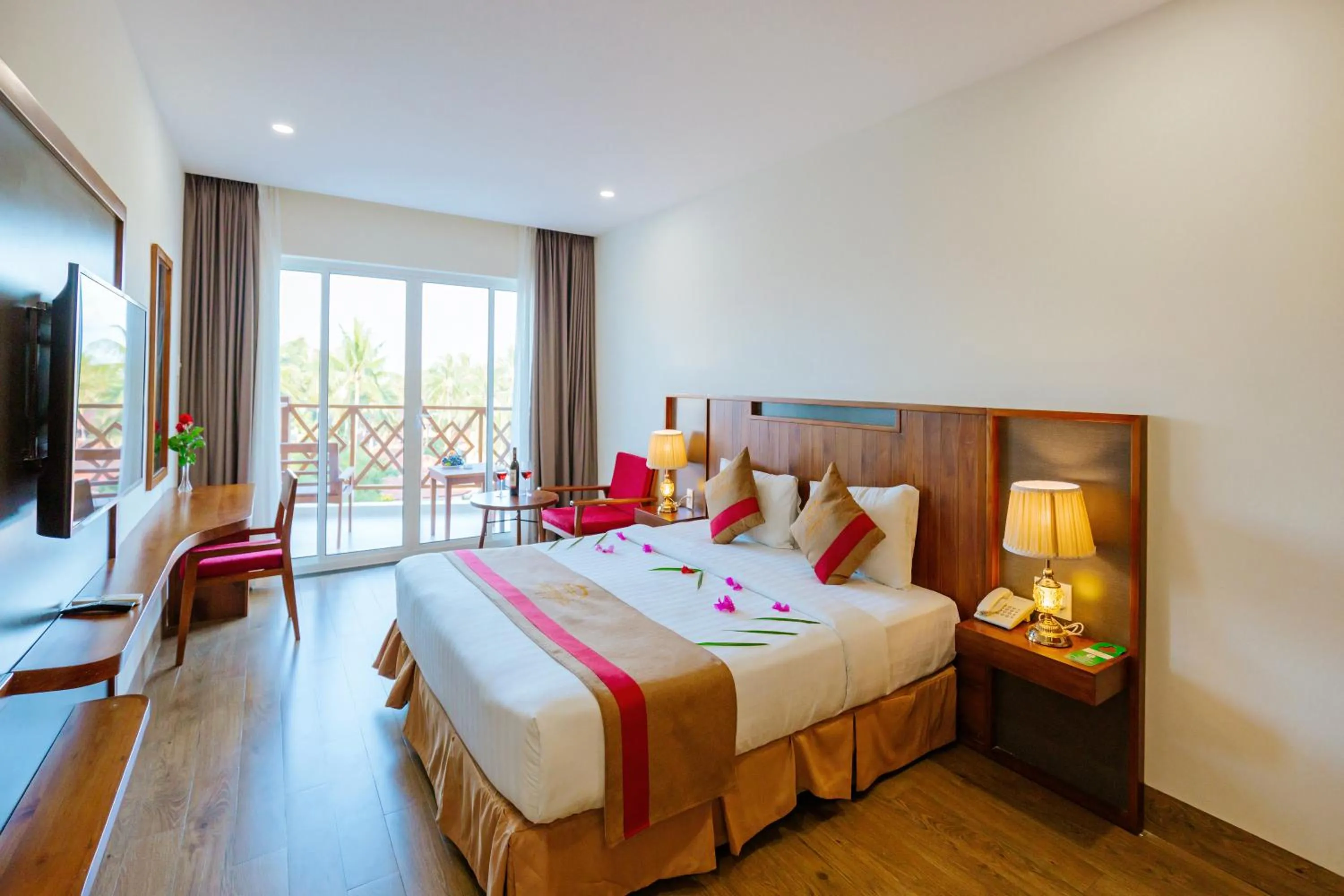 Bed in Le Aqua Resort & Spa Phan Thiet - Swiss Village Resort & Spa