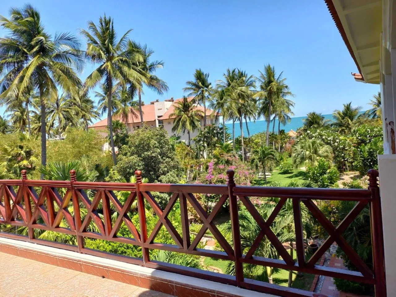 Le Aqua Resort & Spa Phan Thiet - Swiss Village Resort & Spa