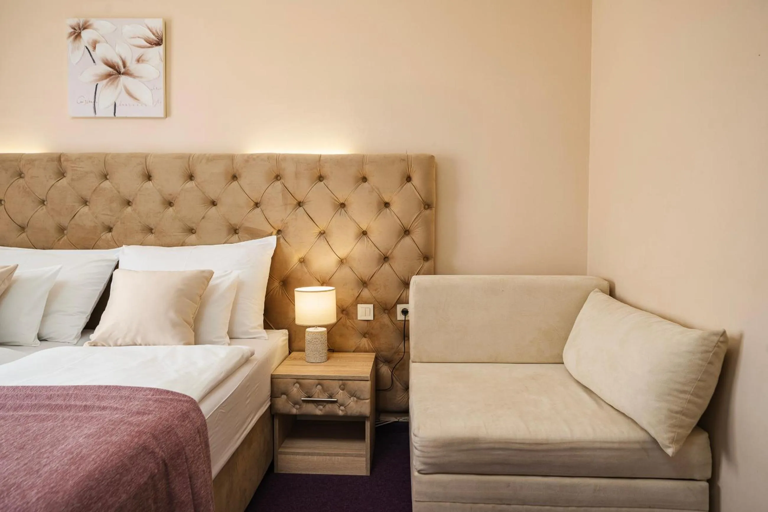 Decorative detail, Bed in Hotel Stella Maris - Style & Comfort