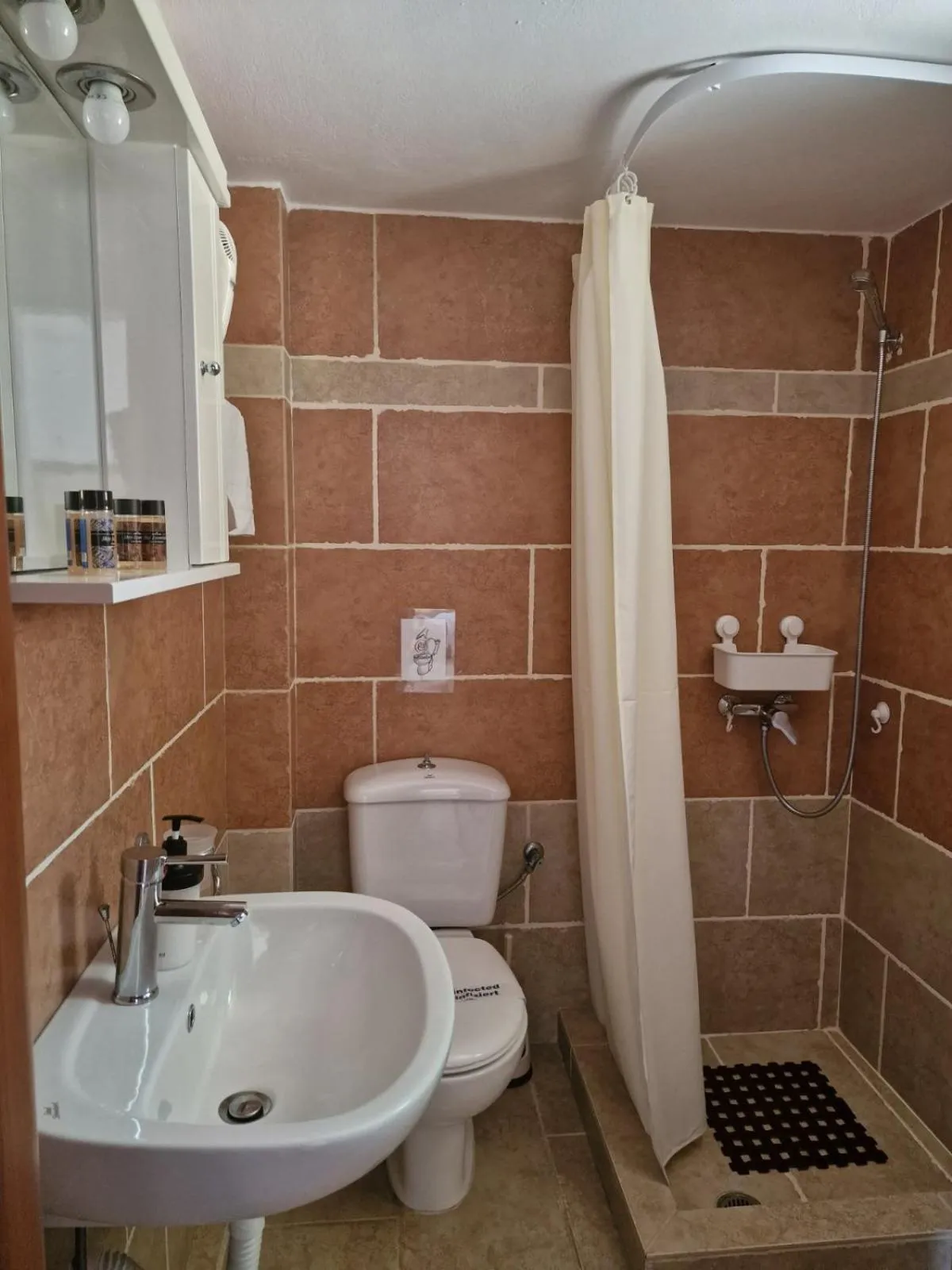 Shower in Stella's Houses