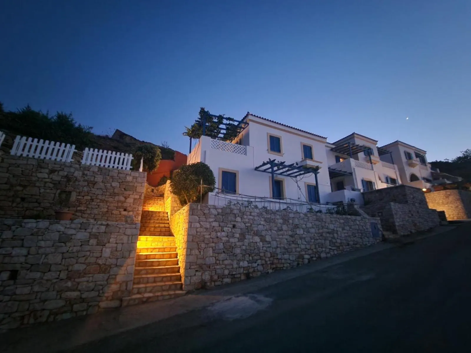 Property building in Stella's Houses