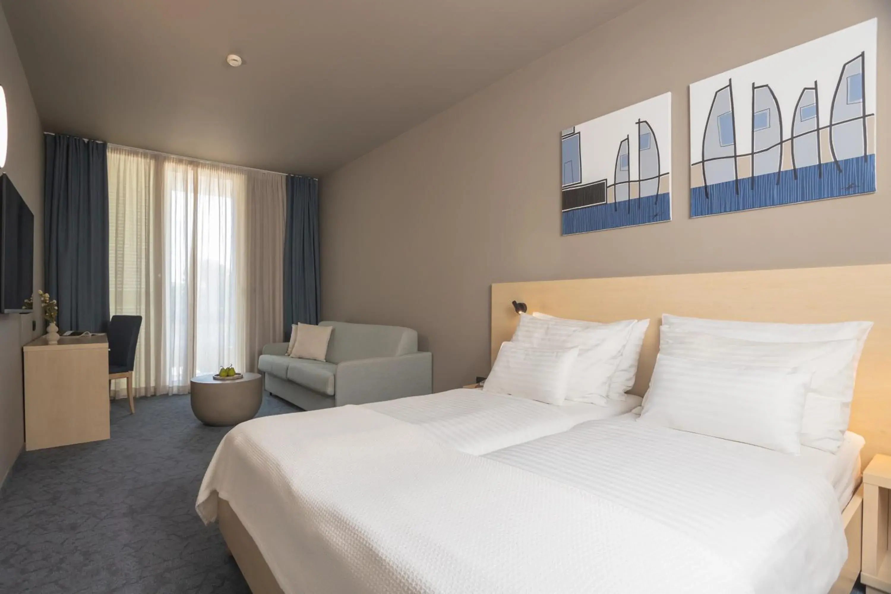 Comfort Family Room 2+2 in Family Hotel Adria - All inclusive Comfort Family Room 2+2 in Family Hotel Adria - All inclusive