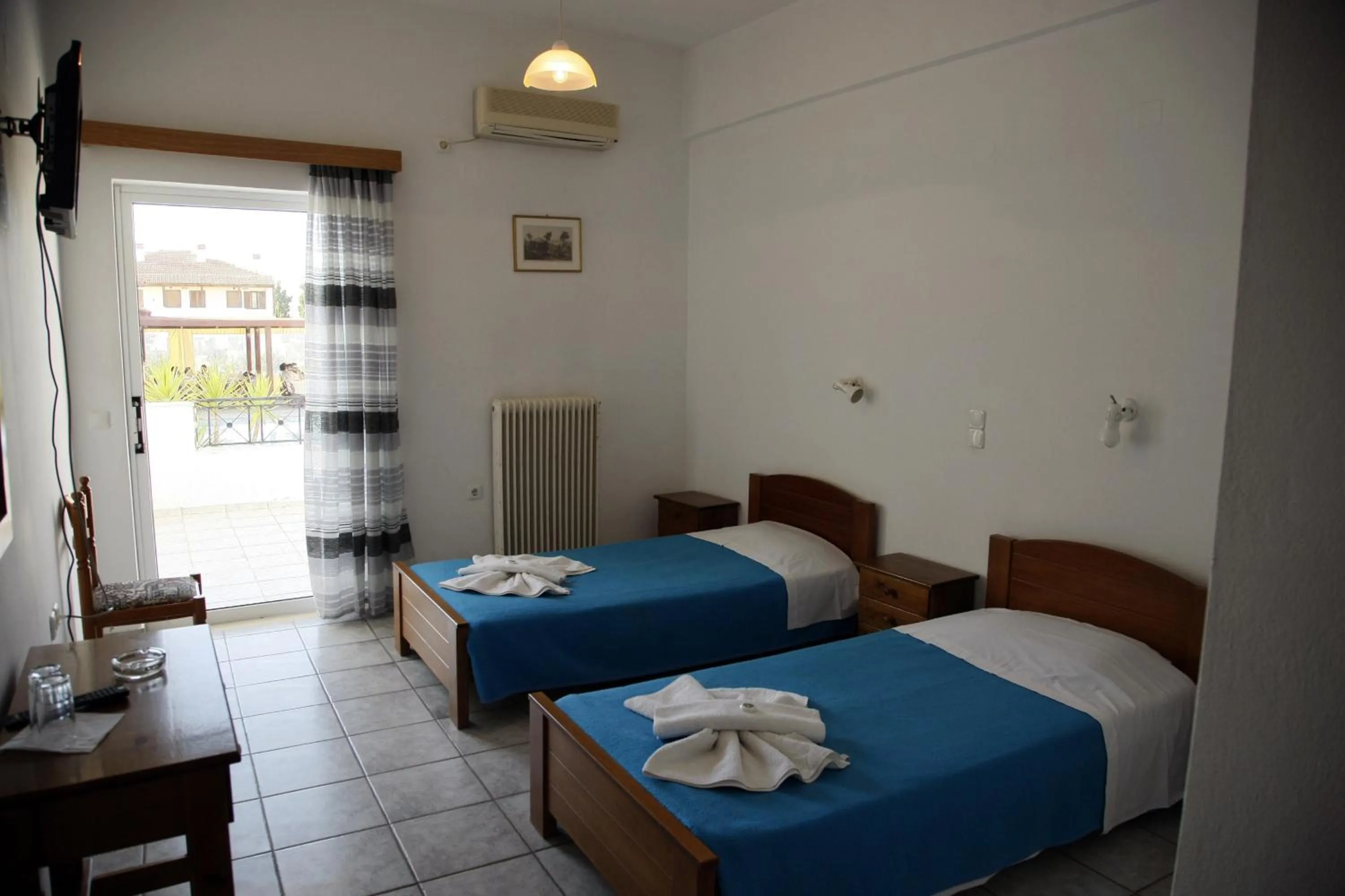 Bedroom, Bed in Kalliopi Hotel