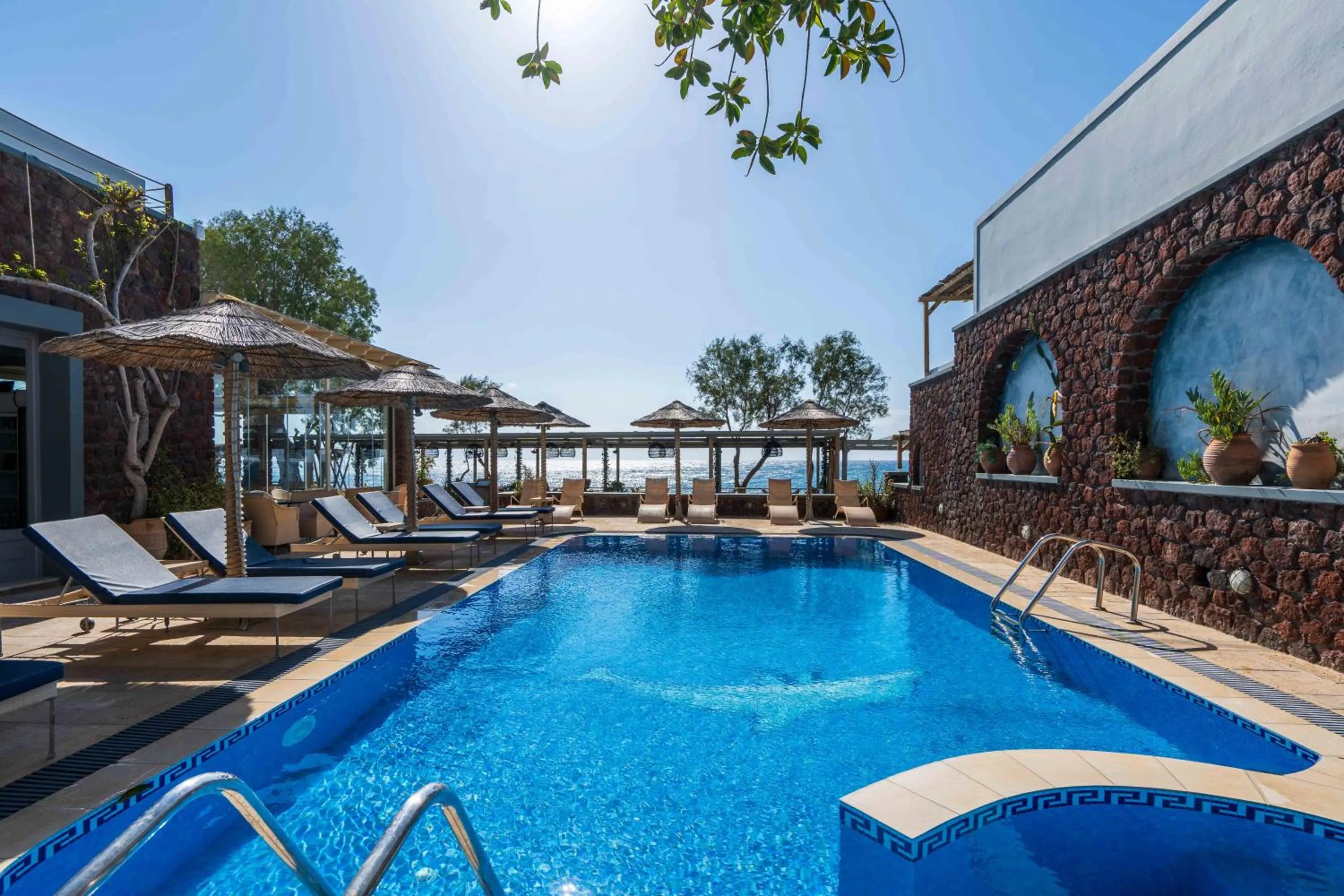 Swimming pool in Thousand Stars Suites&Rooms