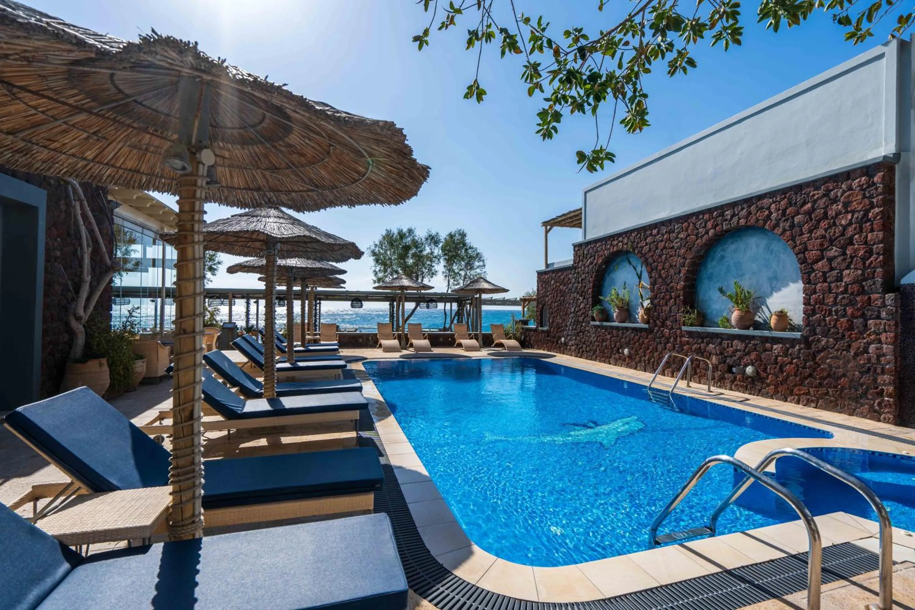 Swimming pool in Thousand Stars Suites&Rooms