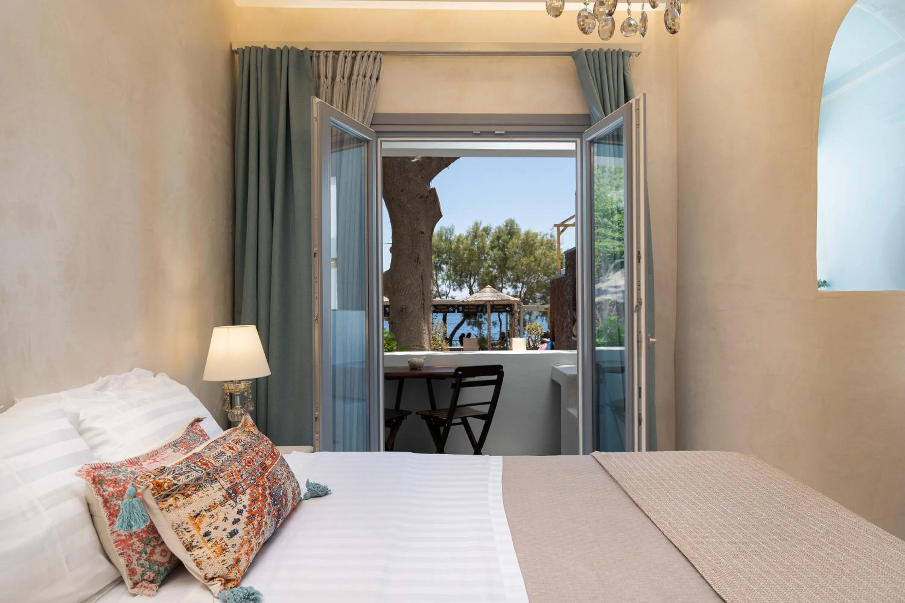 Bed in Thousand Stars Suites&Rooms