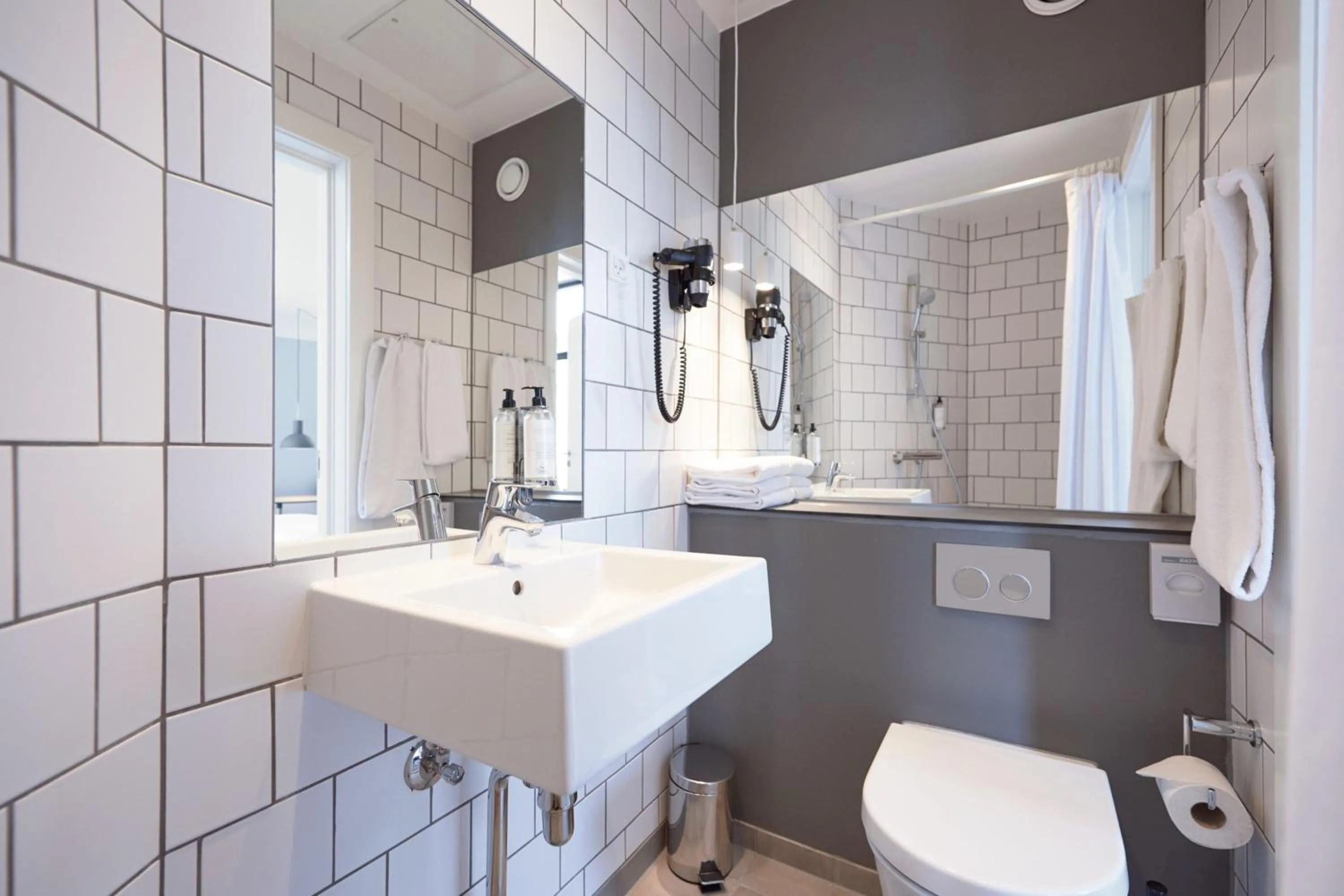 Bathroom in Four Points Flex by Sheraton Copenhagen City