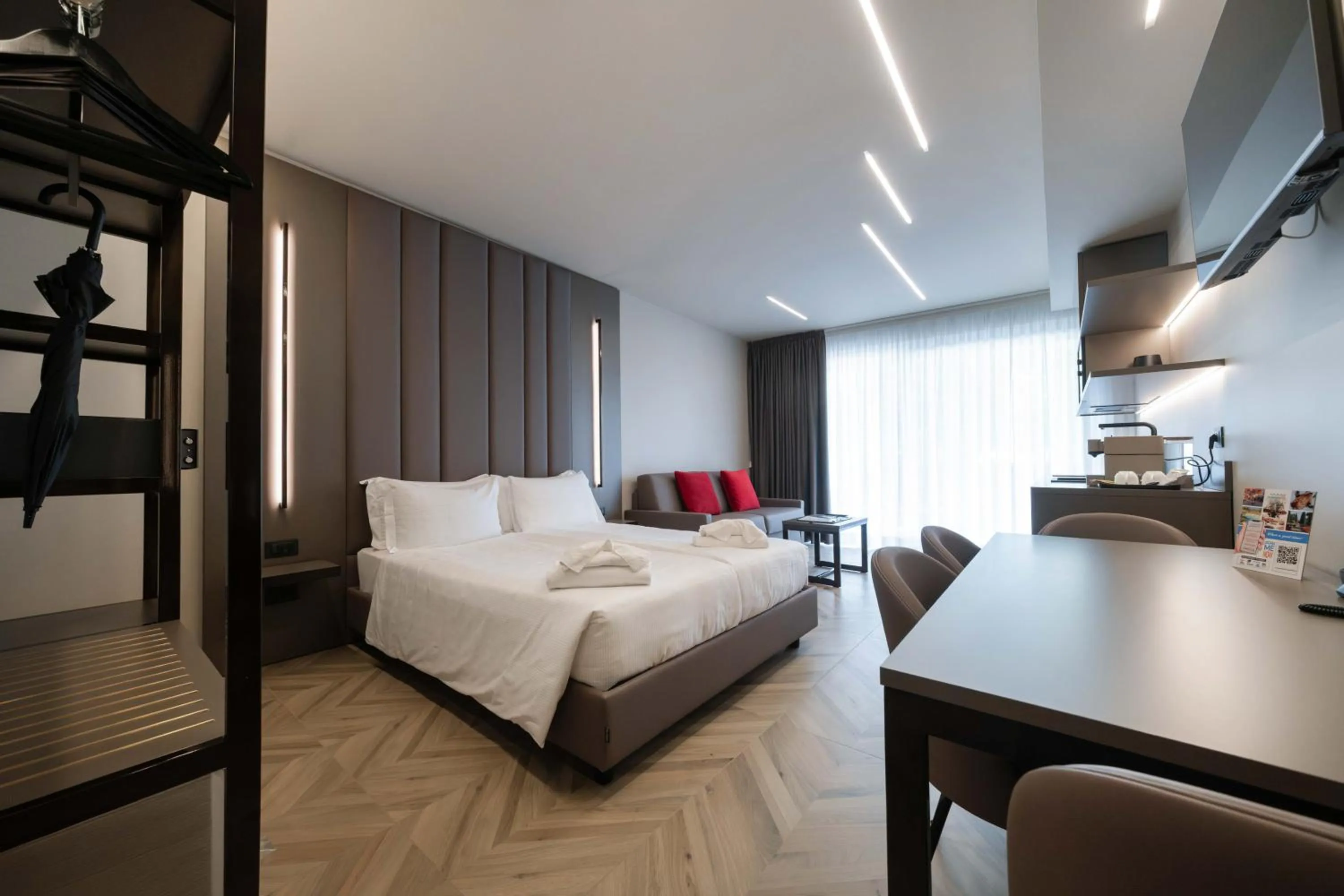 Bed in Aurora ApartHotel