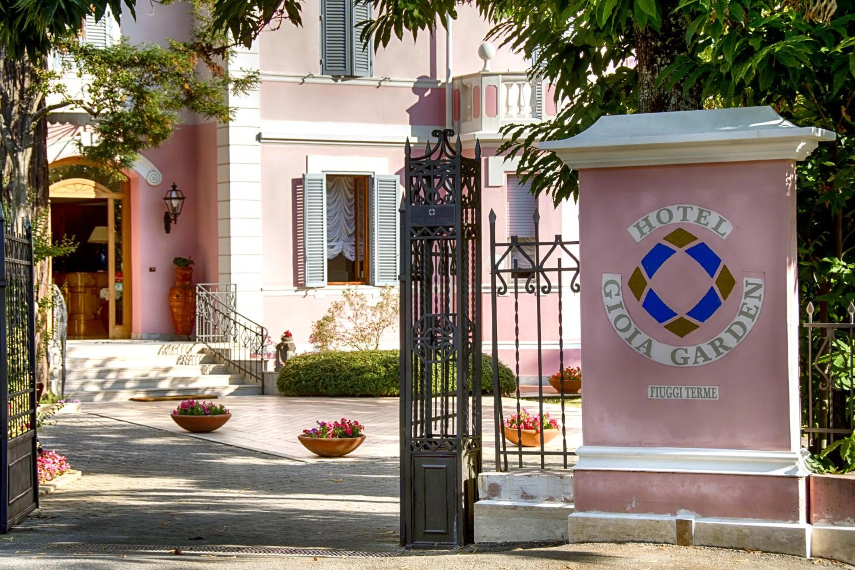 Facade/entrance in Hotel Gioia Garden