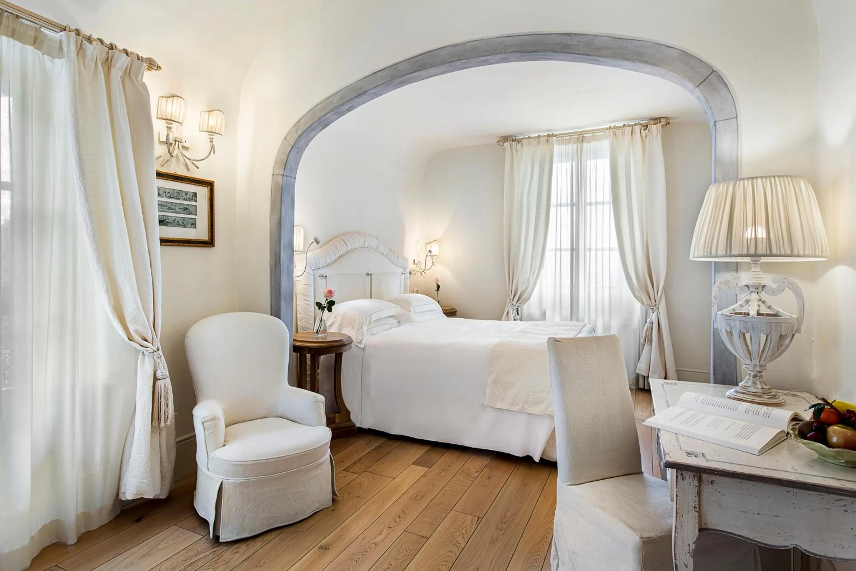 Bedroom, Bed in Monastero di Cortona Hotel & Spa