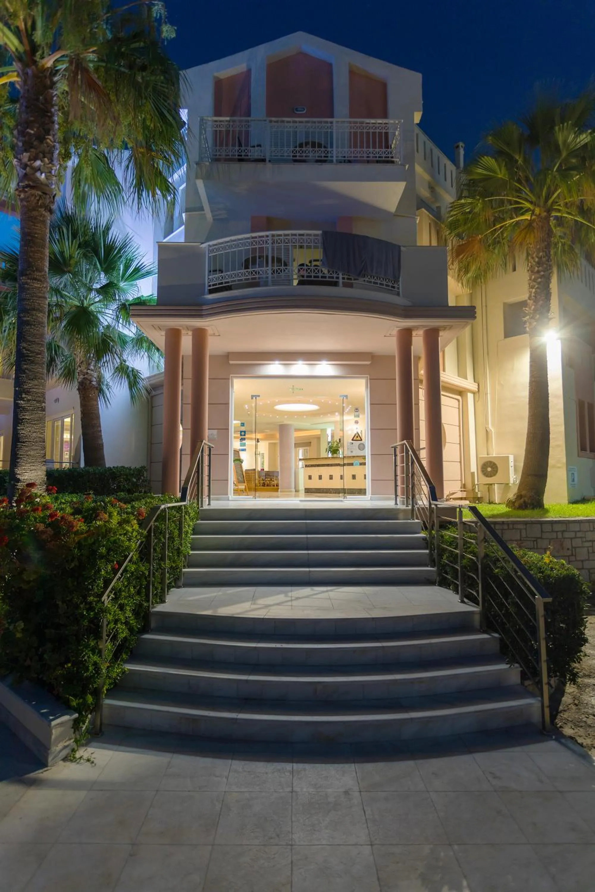 Facade/entrance in Xenos Kamara Beach