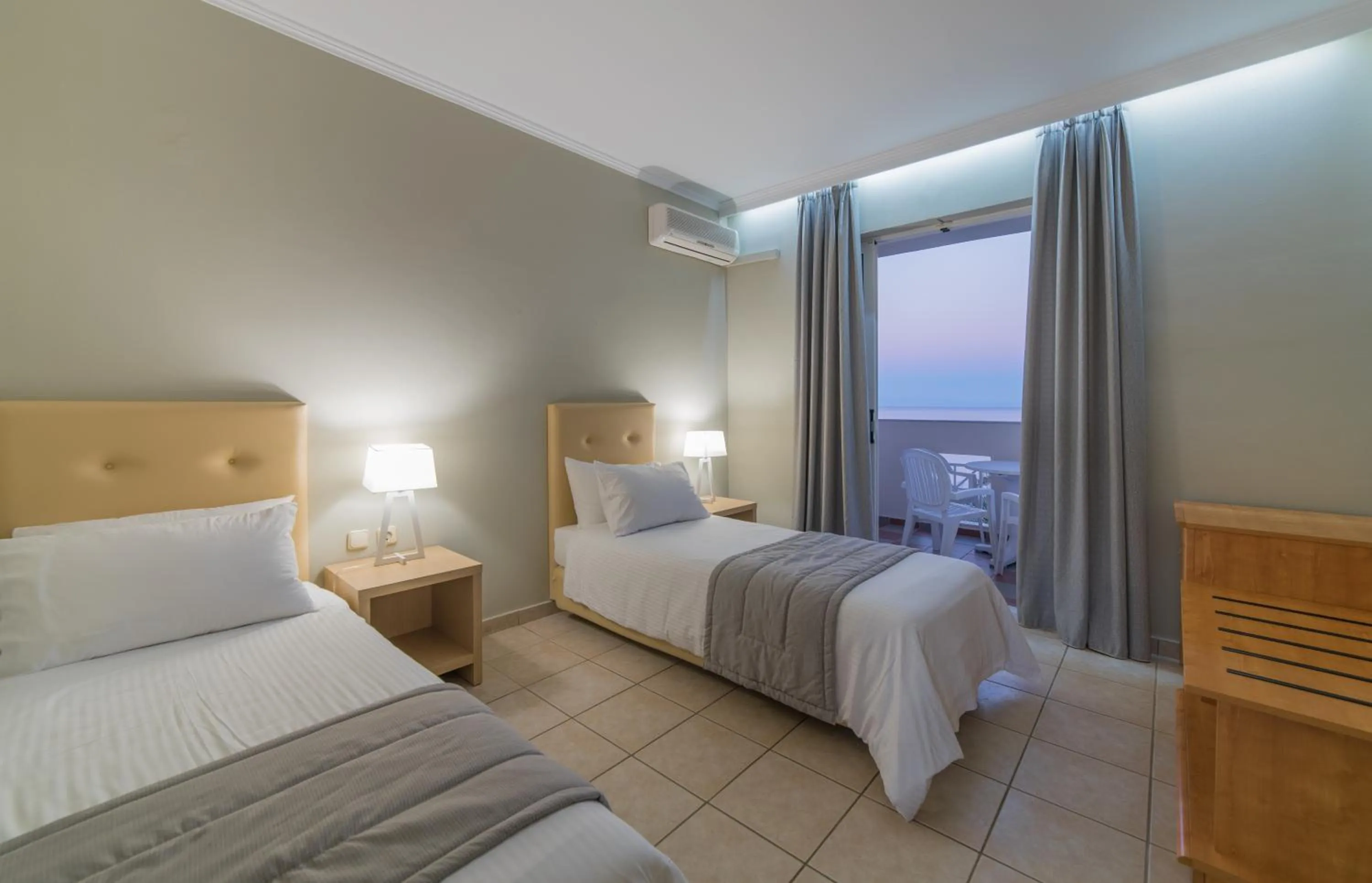 Bedroom, Bed in Xenos Kamara Beach