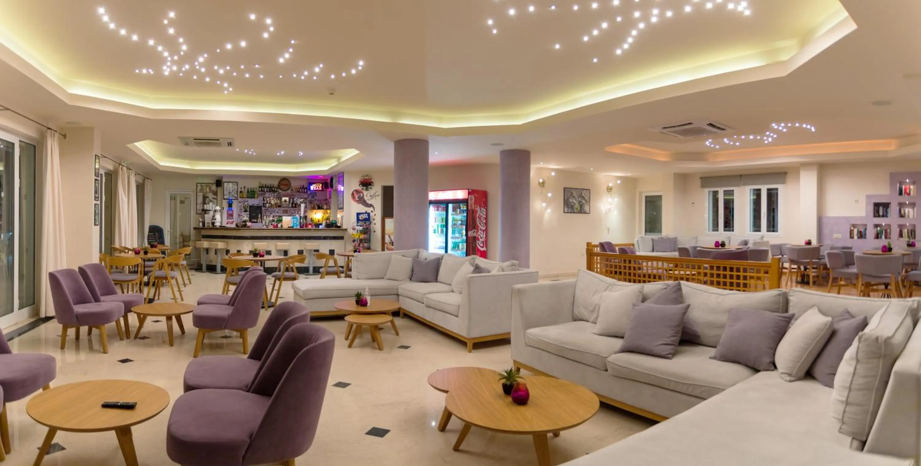 Lounge or bar in Xenos Kamara Beach