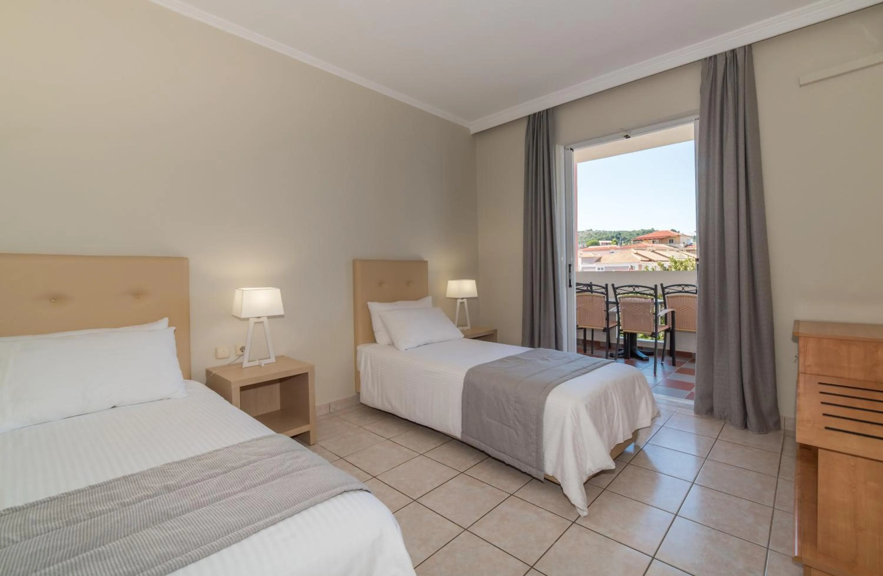 Bedroom, Bed in Xenos Kamara Beach