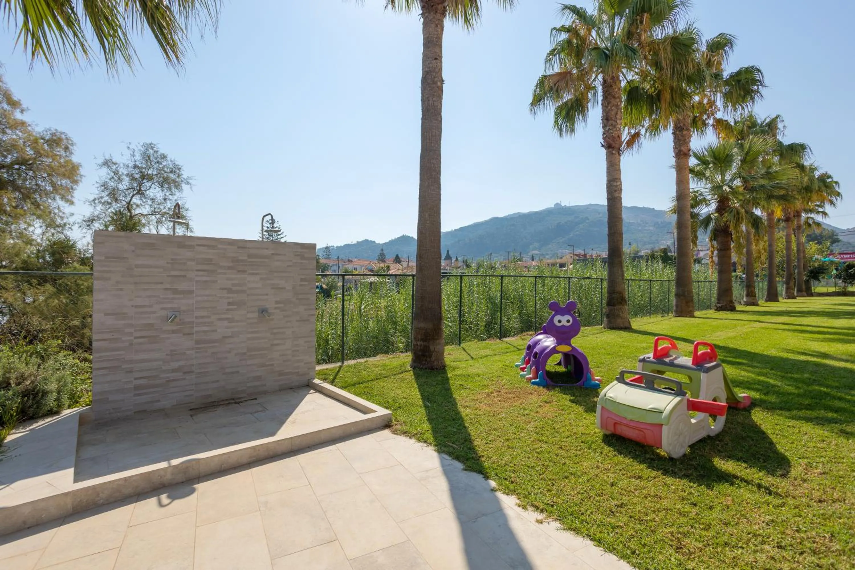 Swimming pool in Xenos Kamara Beach