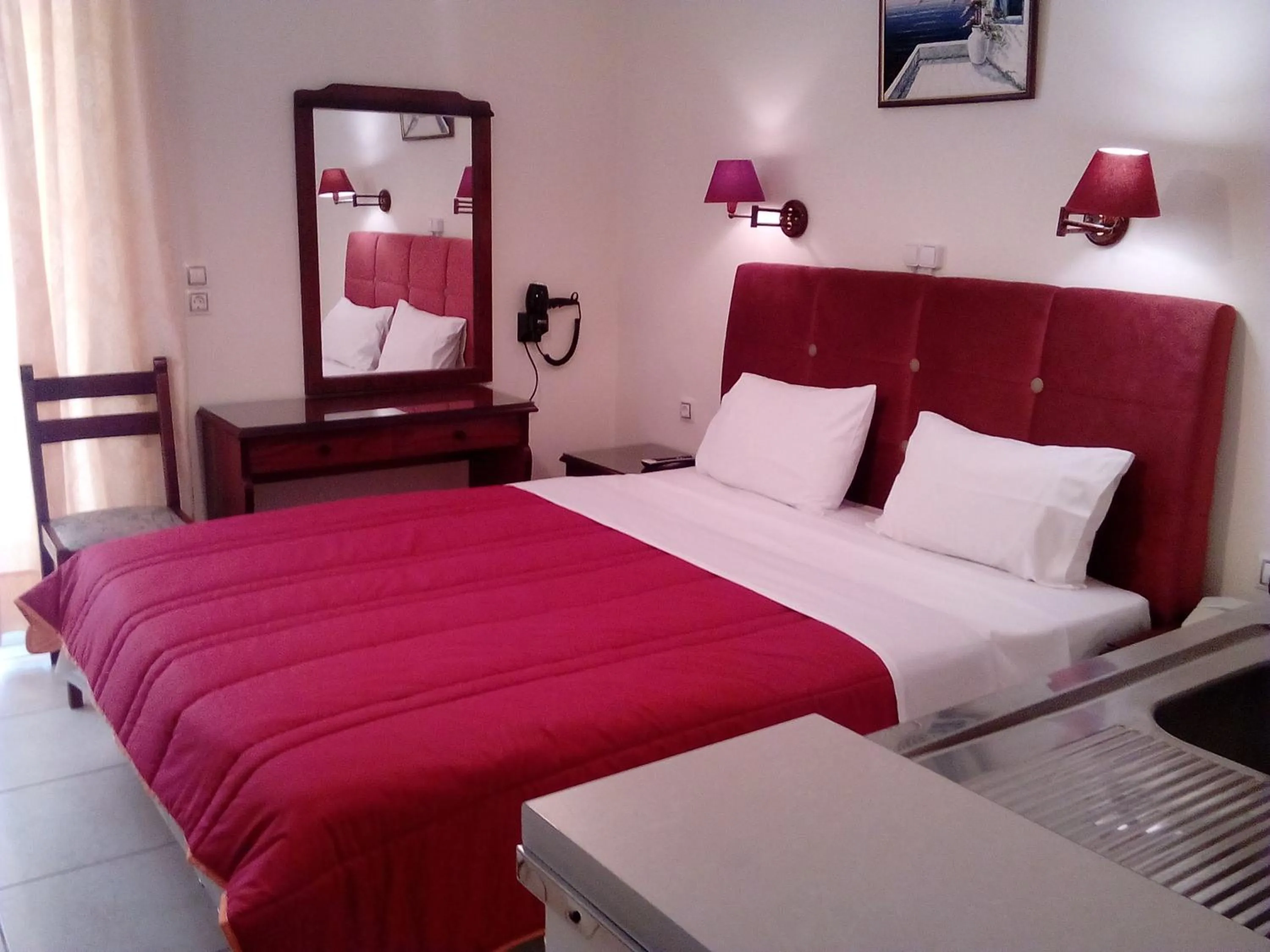 Bed in Hotel Romantica