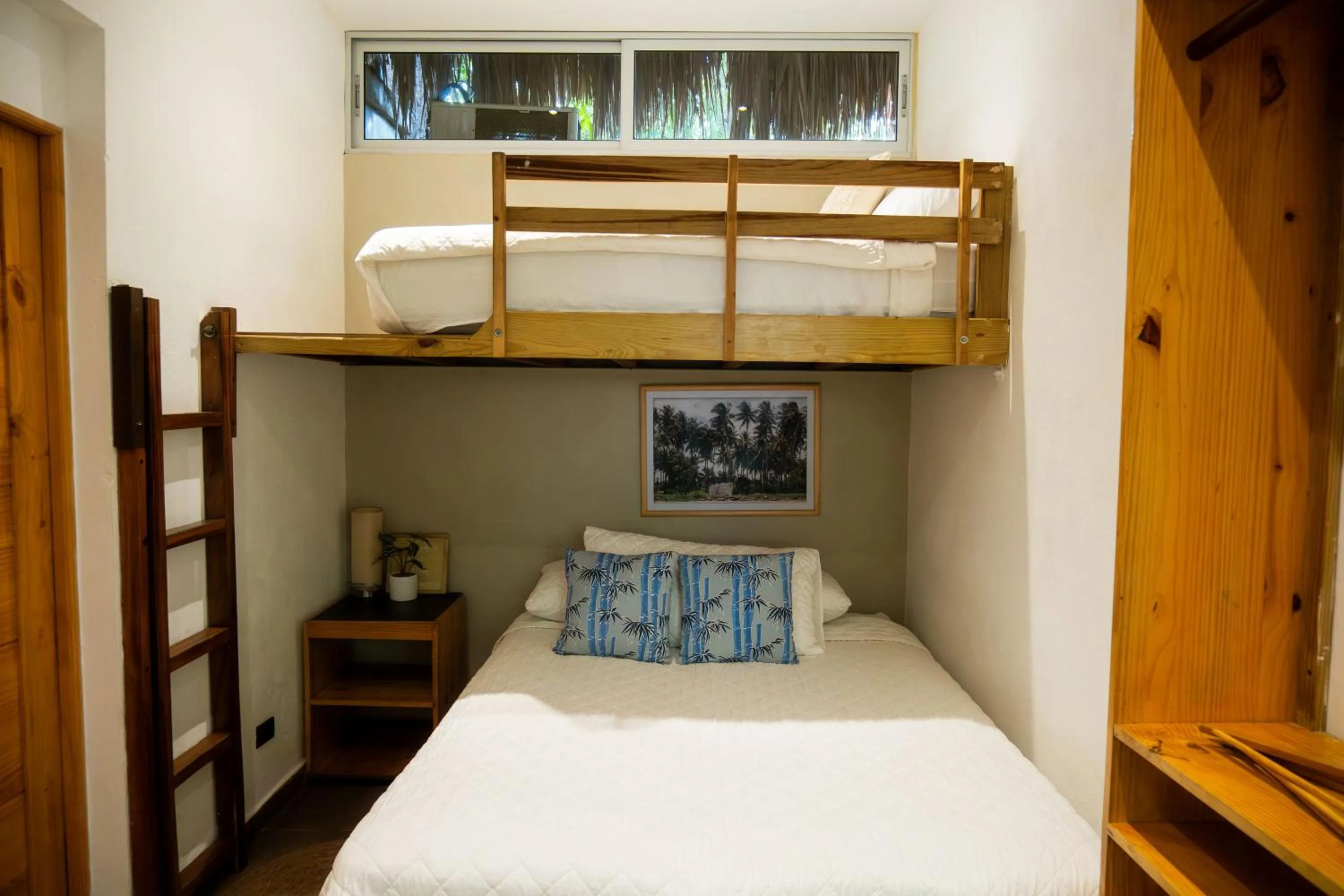 Photo of the whole room, Bed in Hotel Michanti