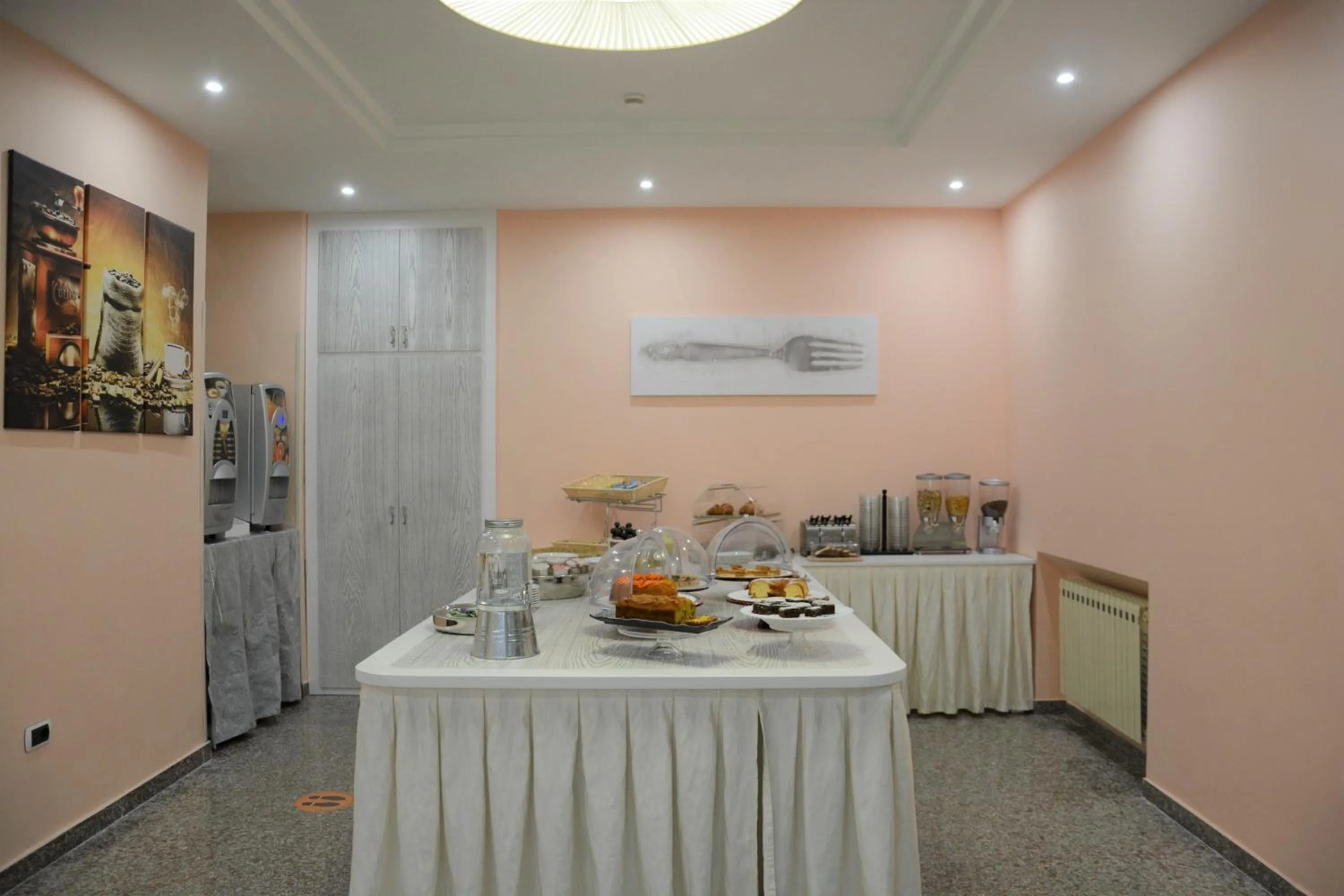 Breakfast in Hotel Dei Pini