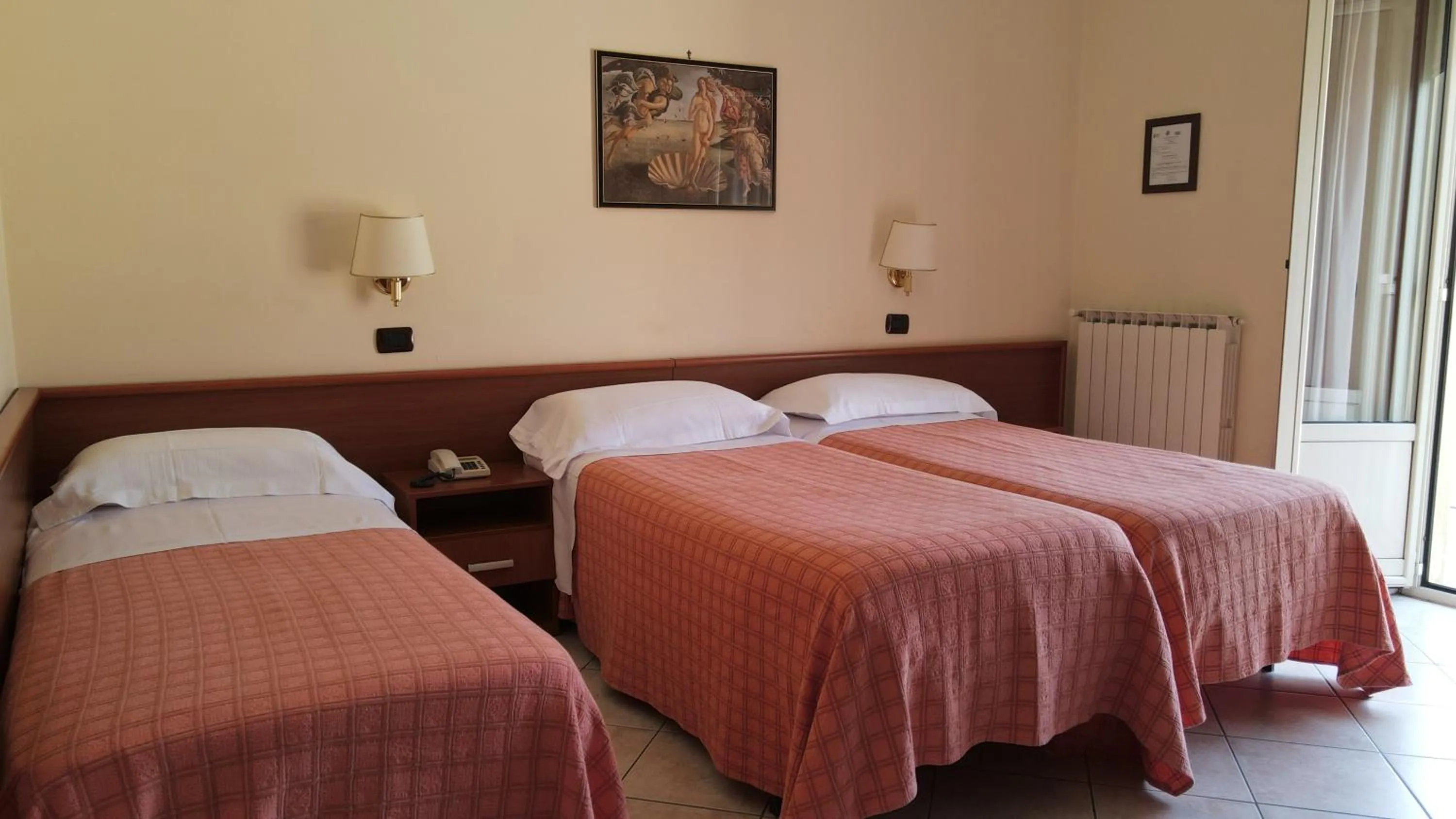Bedroom, Bed in Hotel Dei Pini