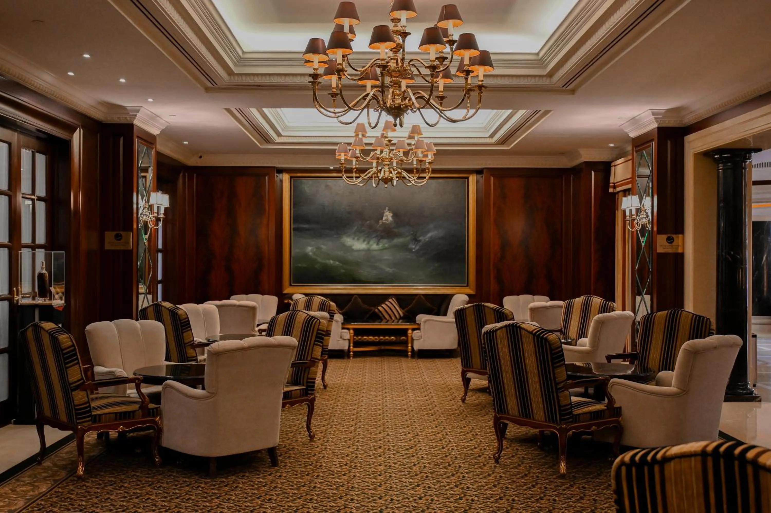 Lounge or bar in InterContinental - Kyiv by IHG