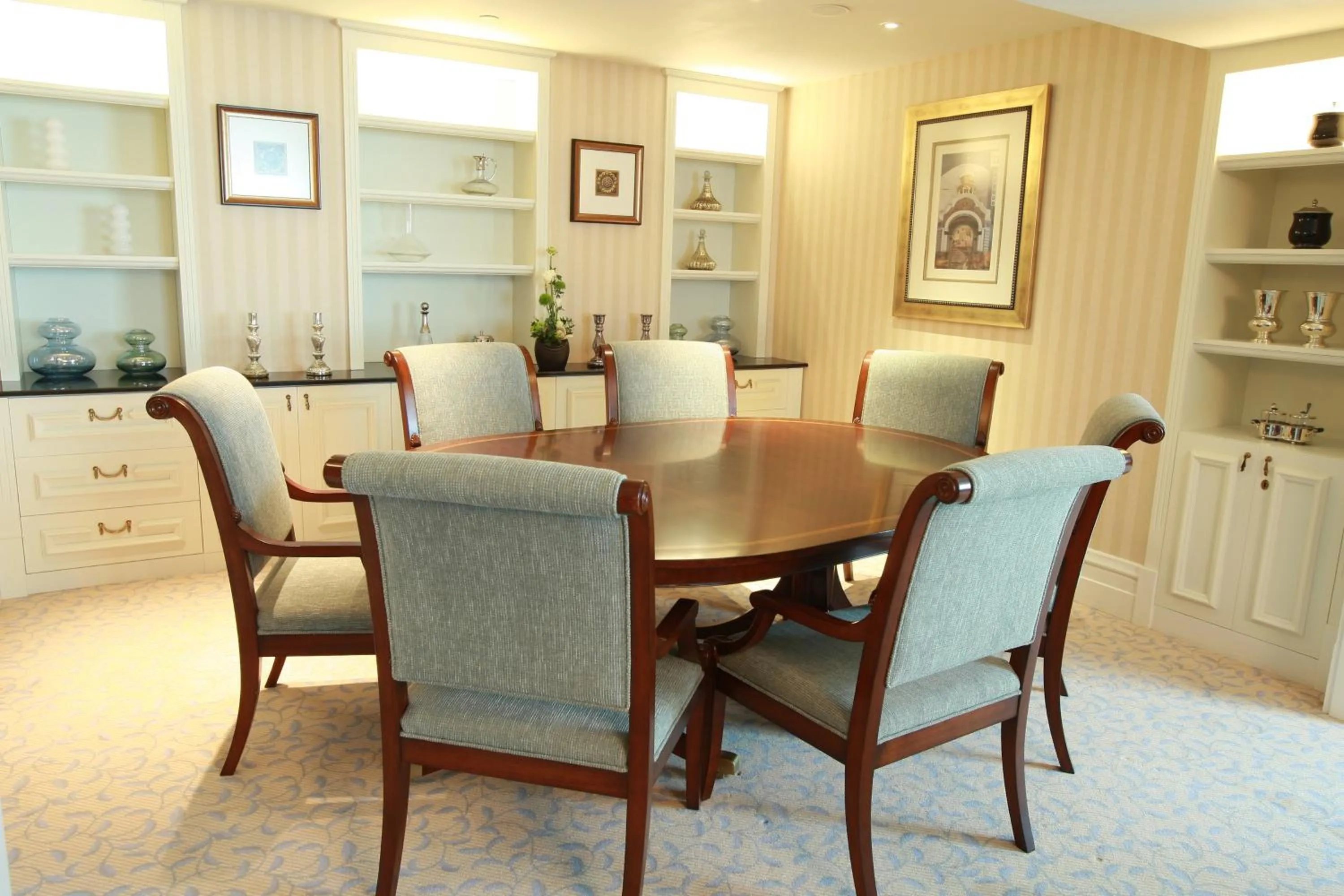 Photo of the whole room in InterContinental - Kyiv by IHG