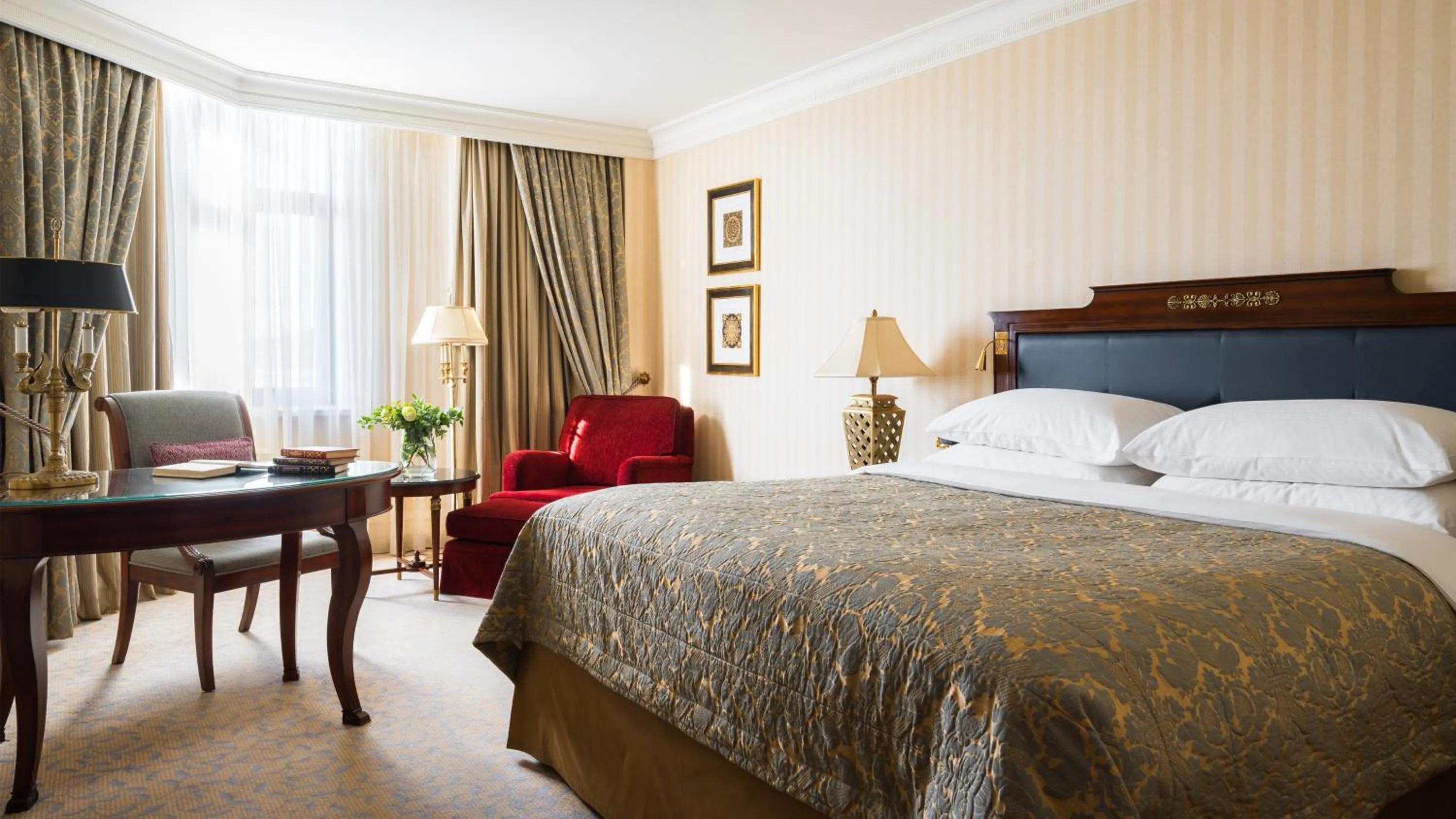Photo of the whole room, Bed in InterContinental - Kyiv by IHG