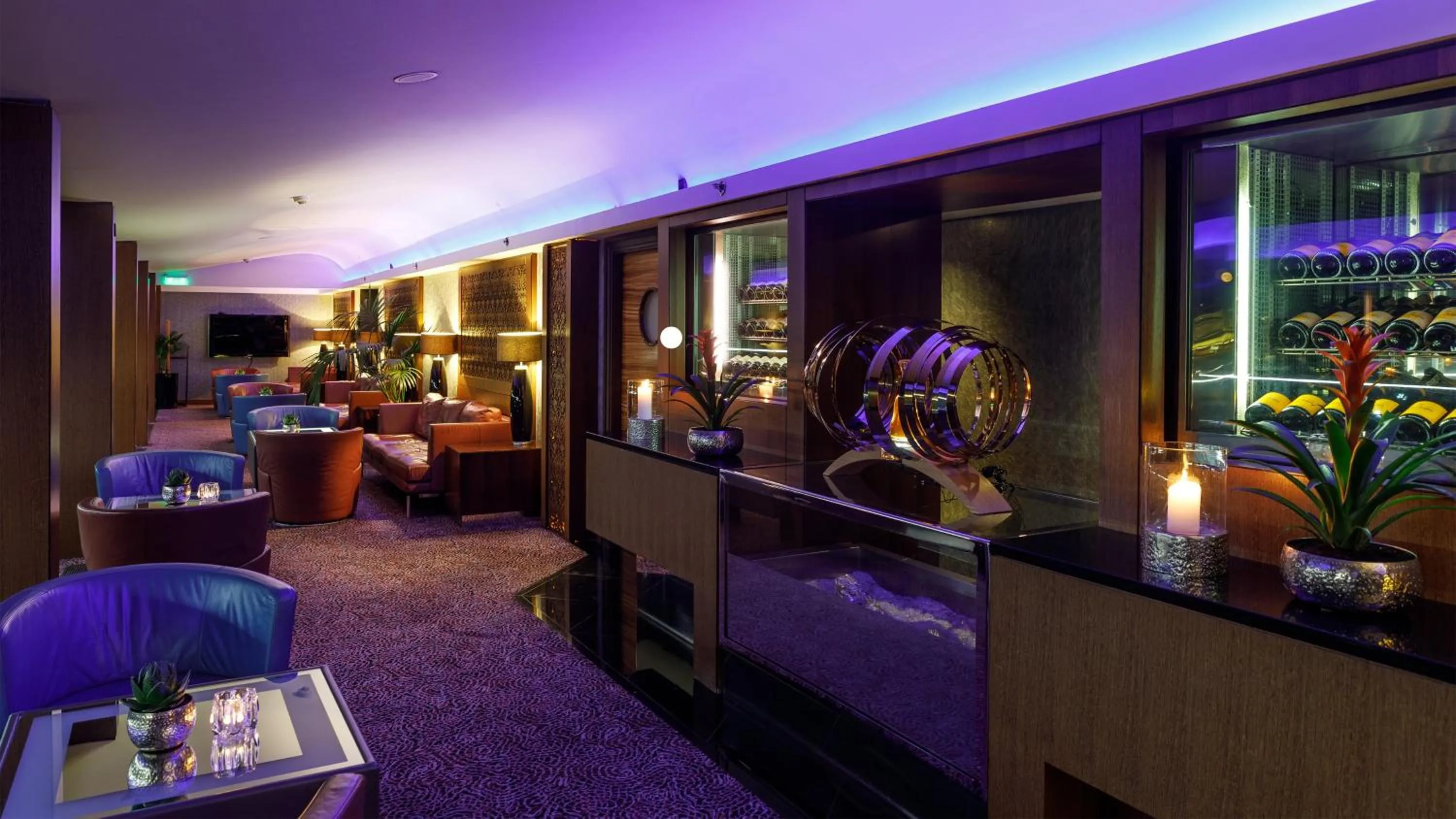 Lounge or bar in InterContinental - Kyiv by IHG