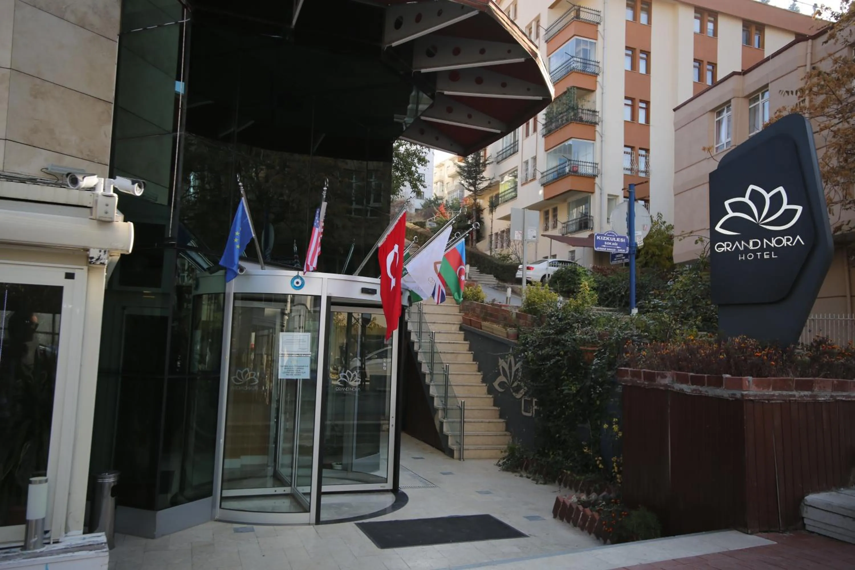 Grand Nora Hotel