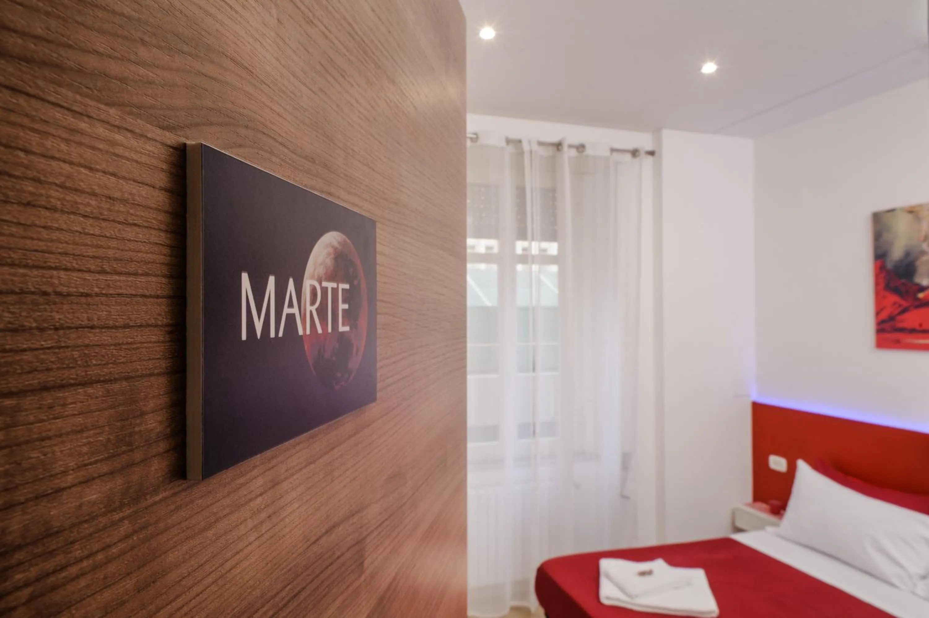 Decorative detail, Bed in Toledo Stay OK