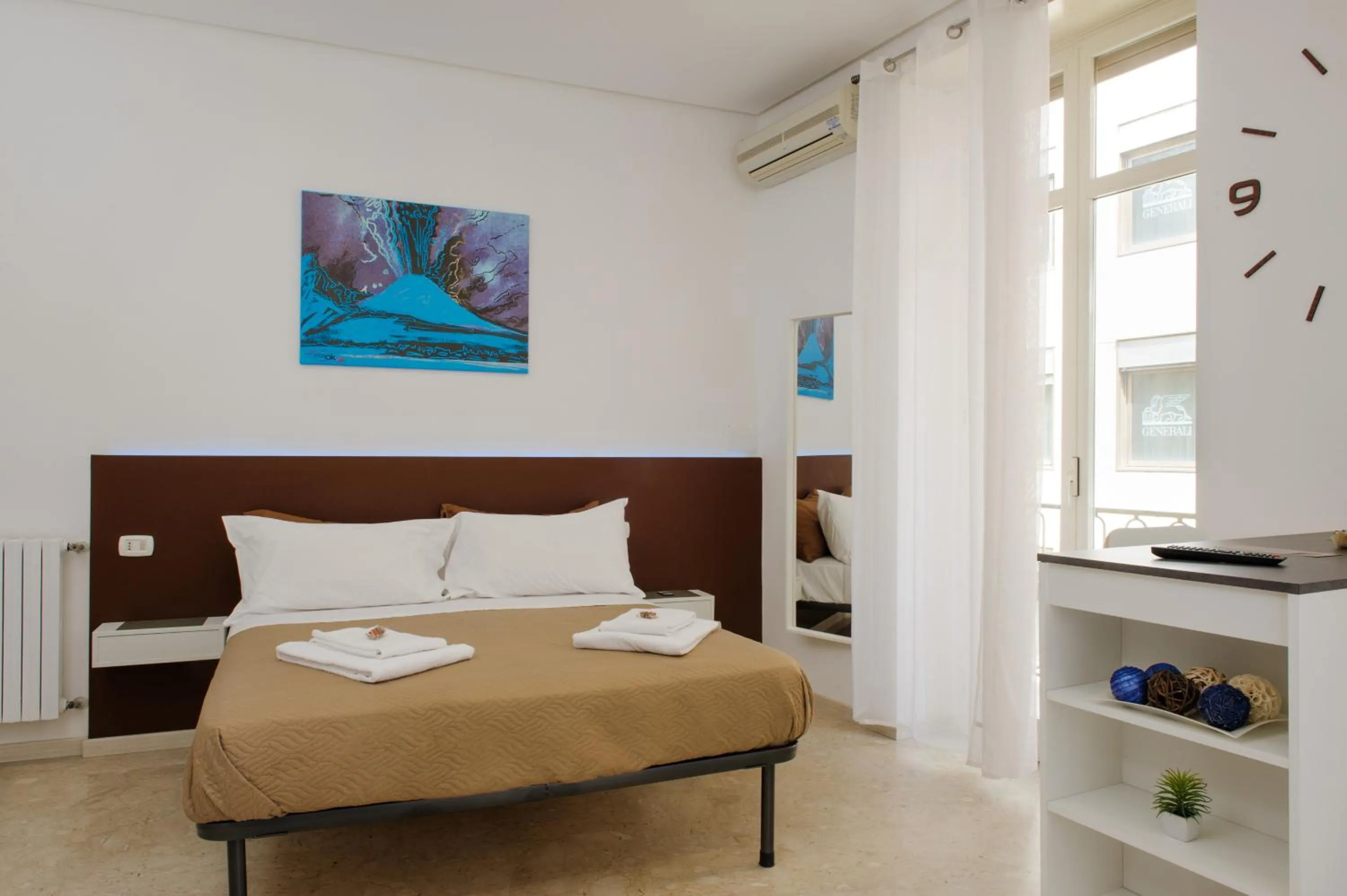 Bed in Toledo Stay OK