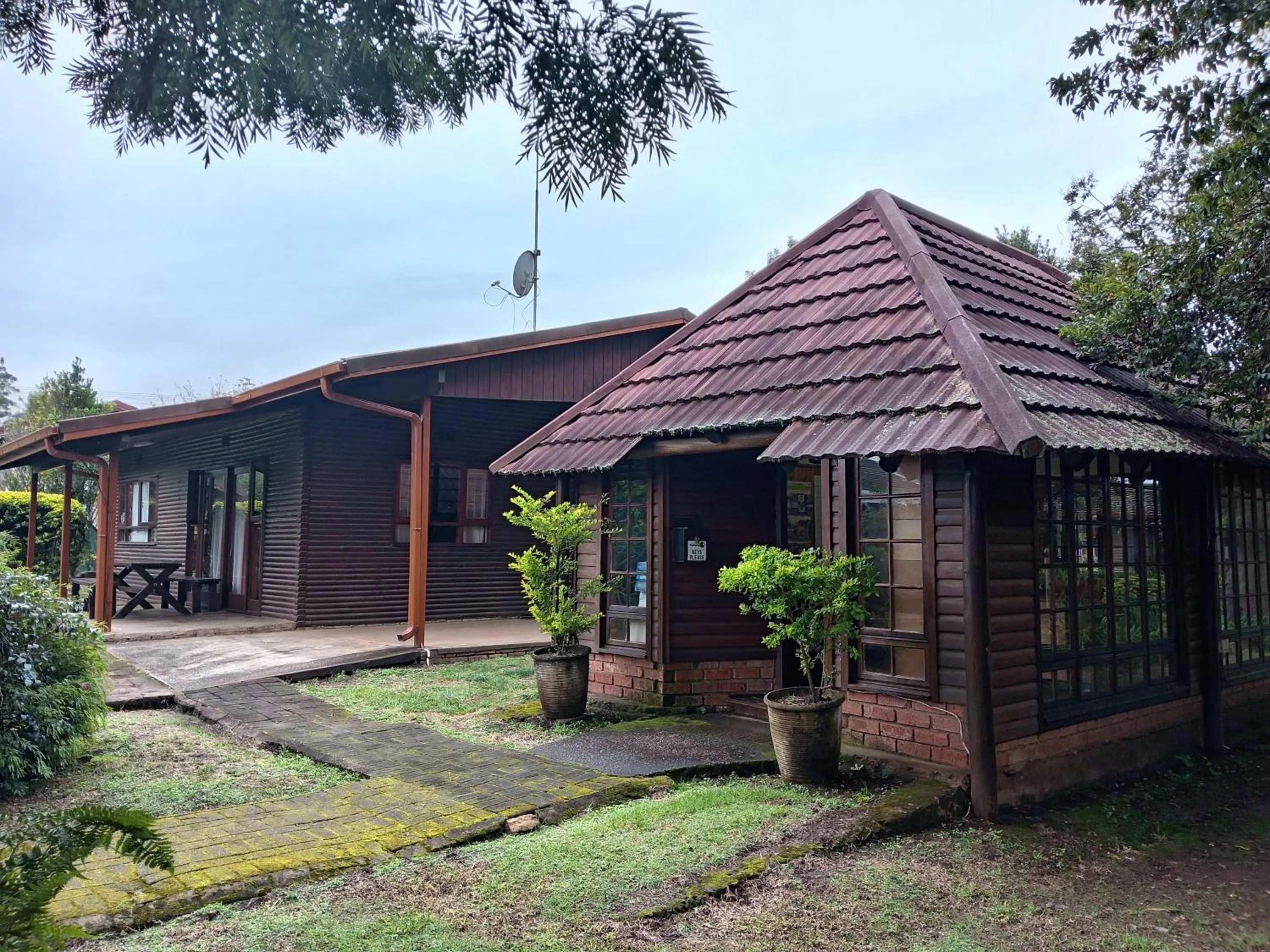 Property building in Log Cabin & Settlers Village