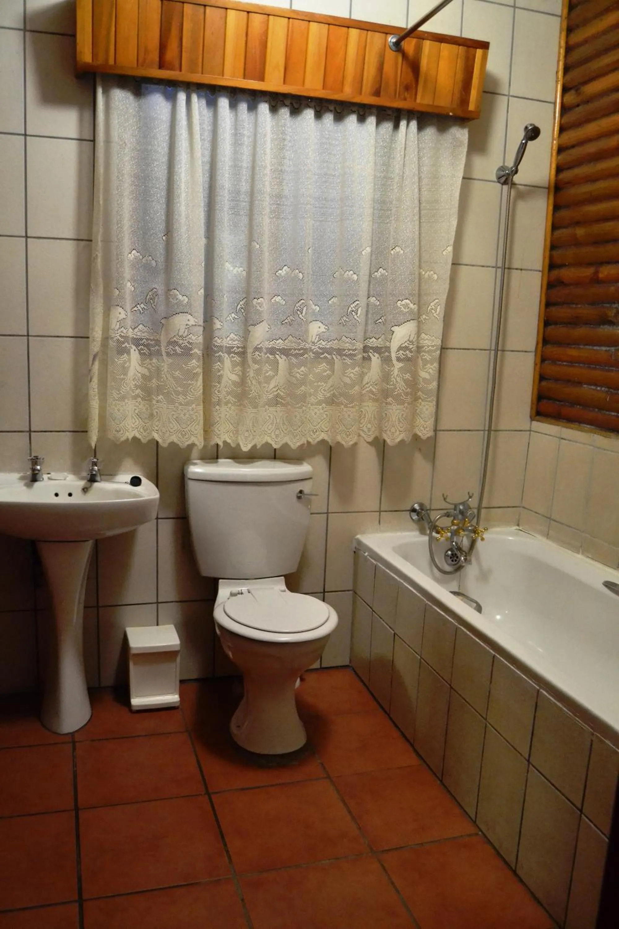 Bathroom in Log Cabin & Settlers Village