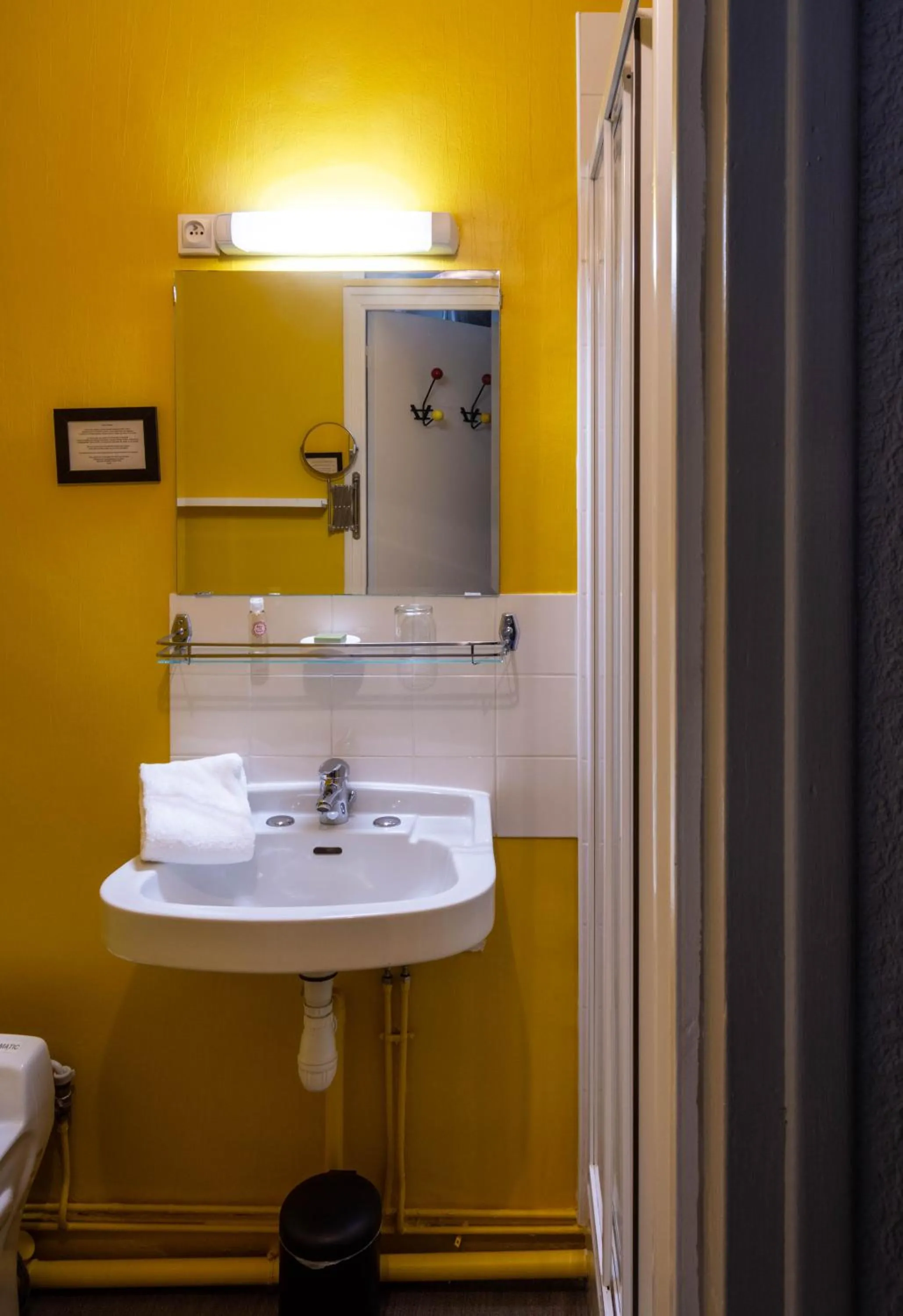 Bathroom in Hotel Auberge des Remparts
